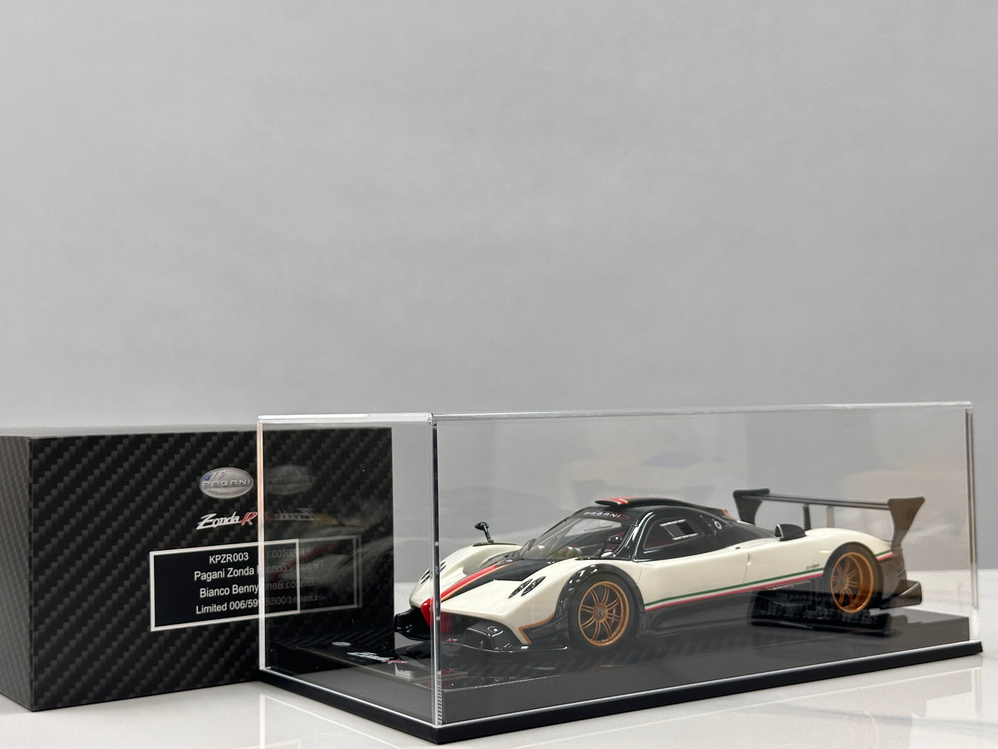 KASH MODEL 1/18 Pagani Zonda R Warm Pearl White KPZR003
