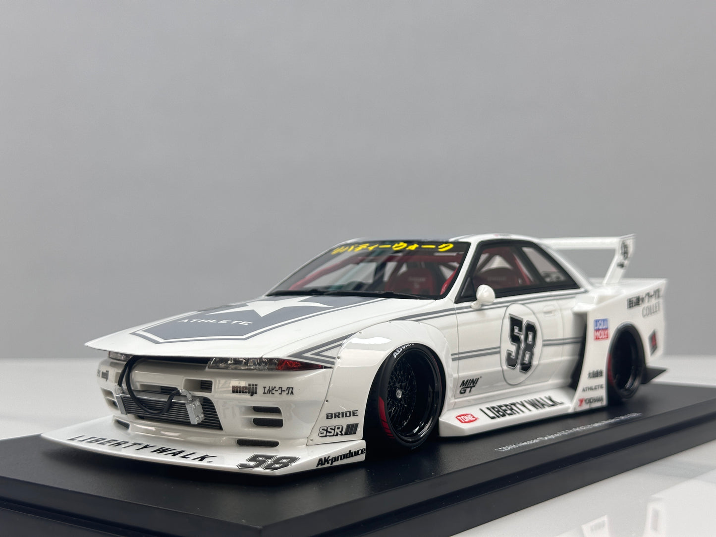 TOPSPEED 1/18 Nissan GT-R R32 Kaido Works TAS 2025 White TS0695