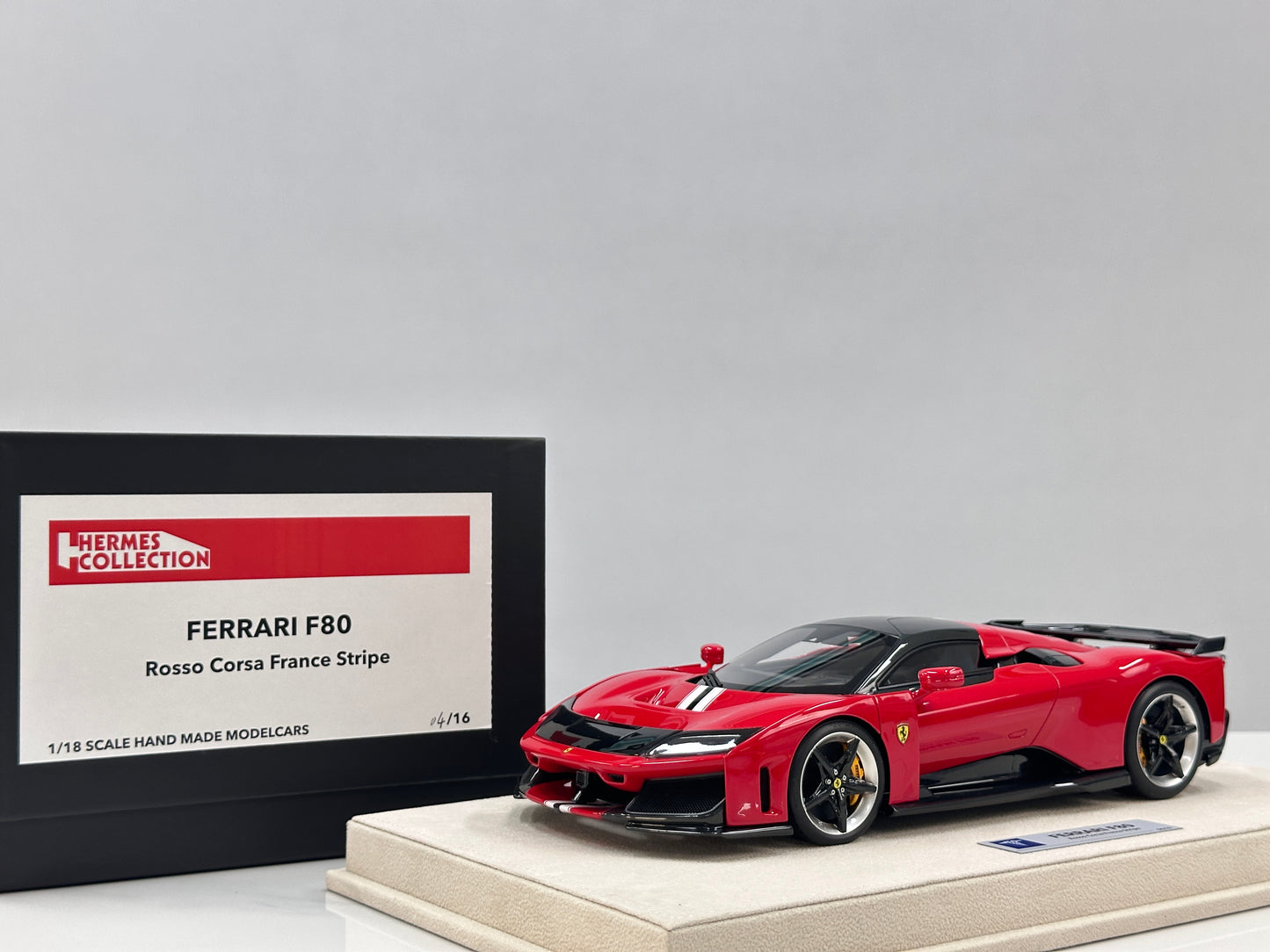 HERMES COLLECTION 1/18 Ferrari F80 (Red Pista Stripe) HC018