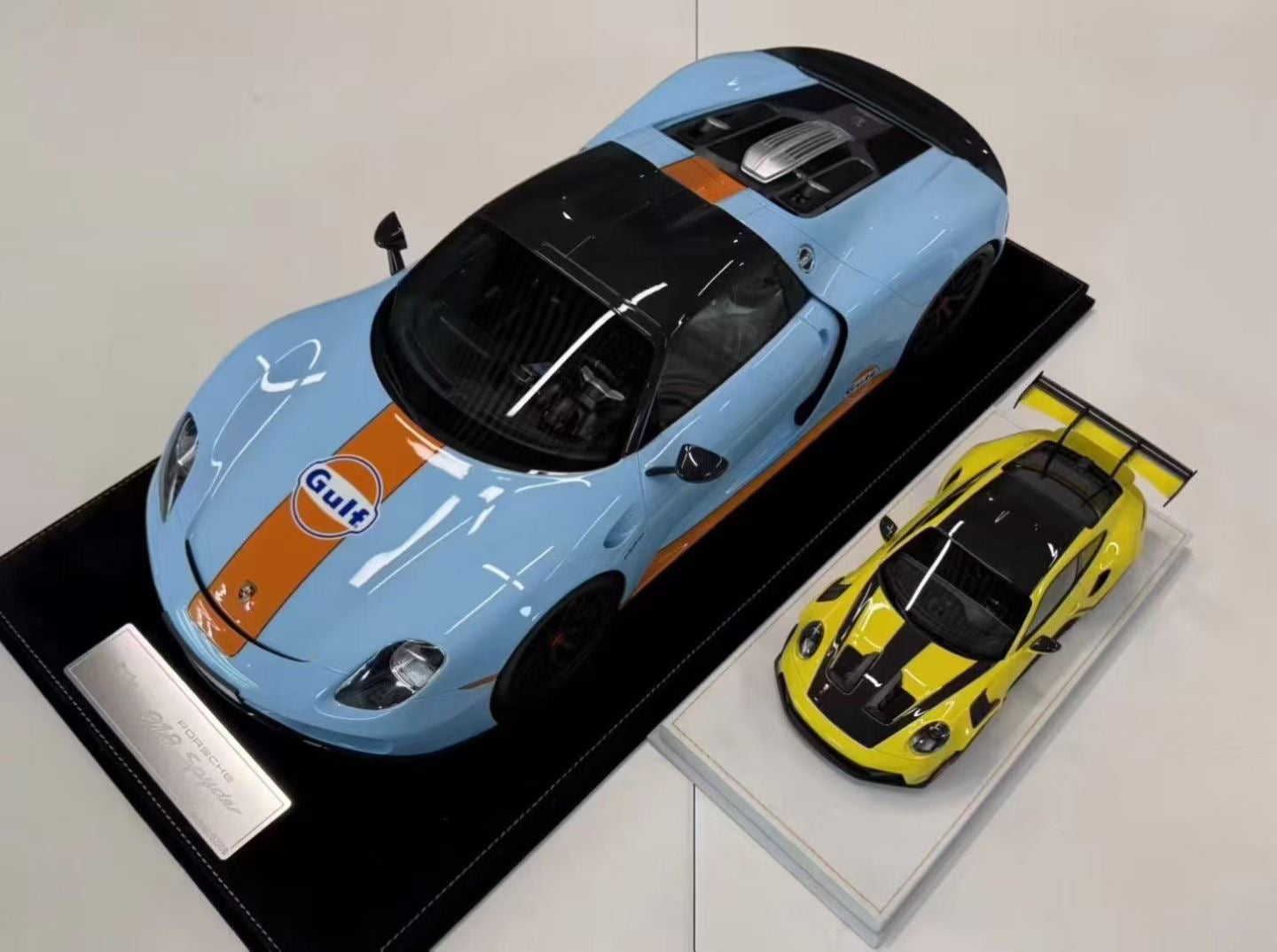 HH 1/18 Porsche 918 Spyder