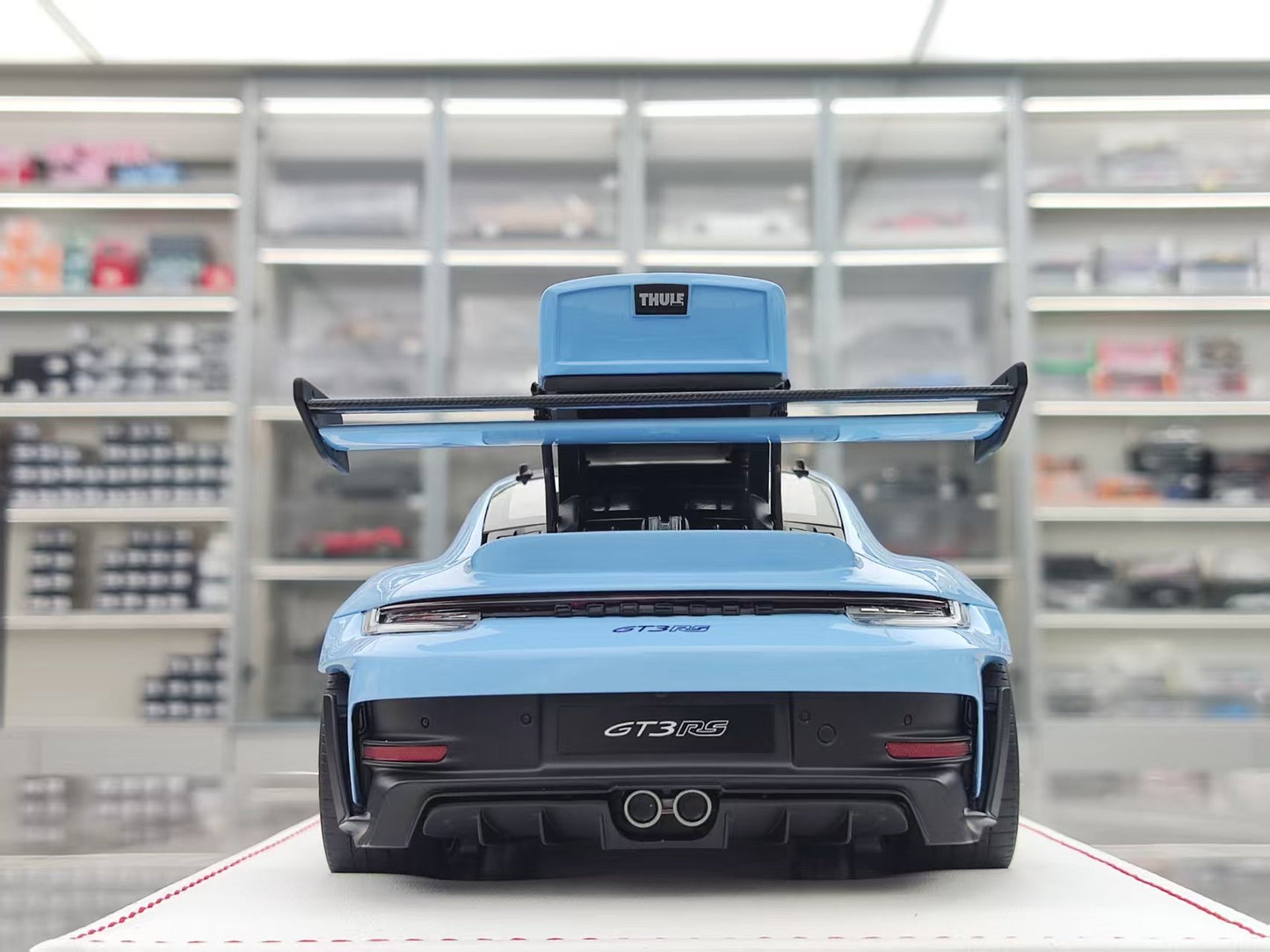 IVY 1/18 Porsche 992 GT3 RS Gulf Blue IM1837GBB