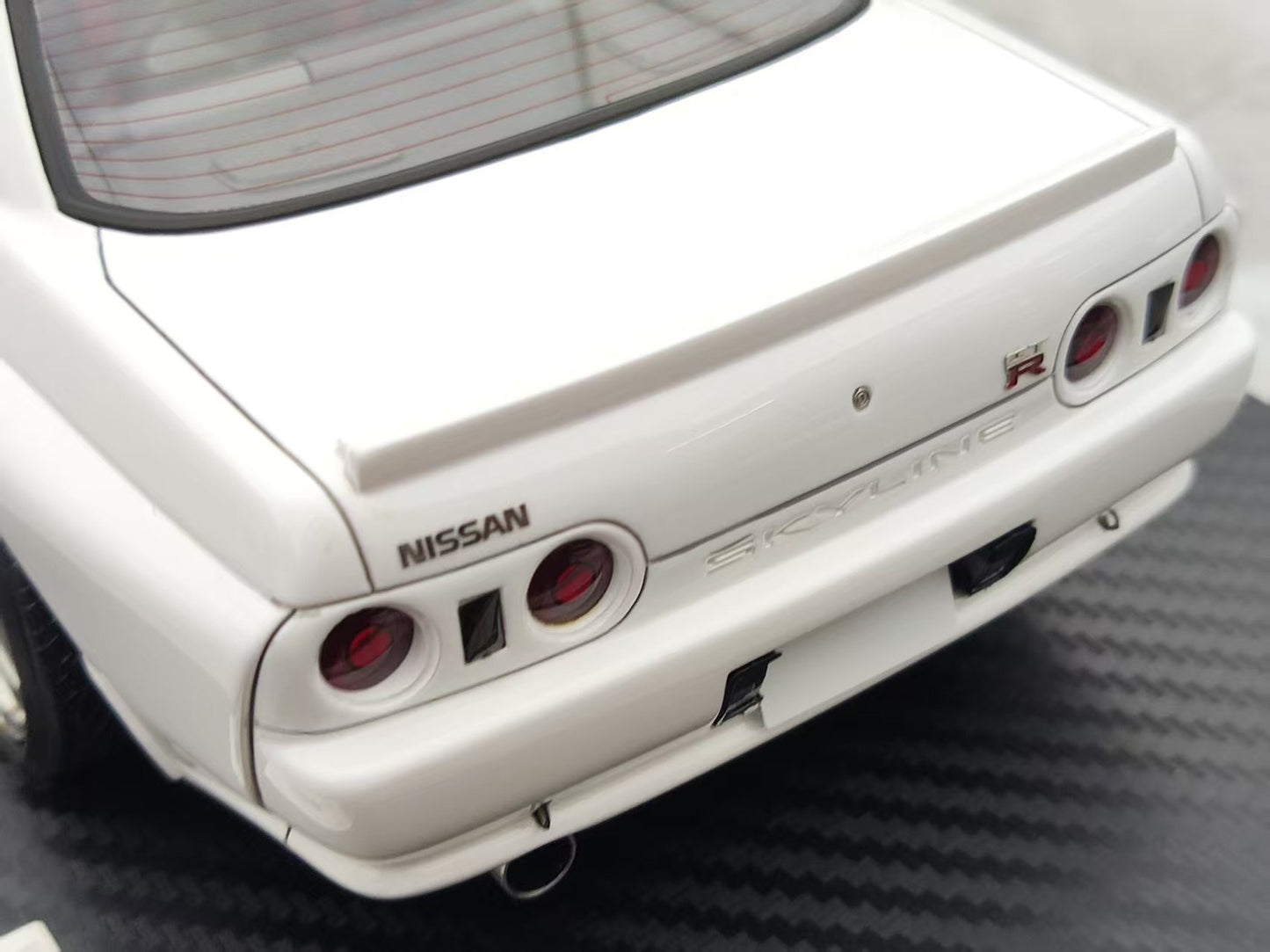 Ignition Model 1/18 Nissan Skyline GT-R (R32) White IG3596