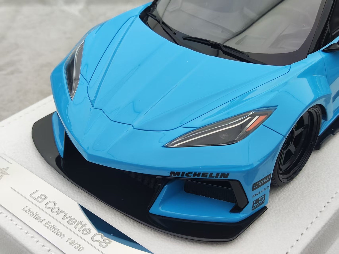 BBA MODEL 1/18 Corvette C8 LB Widebody Modified, Baby Blue (BBA036)