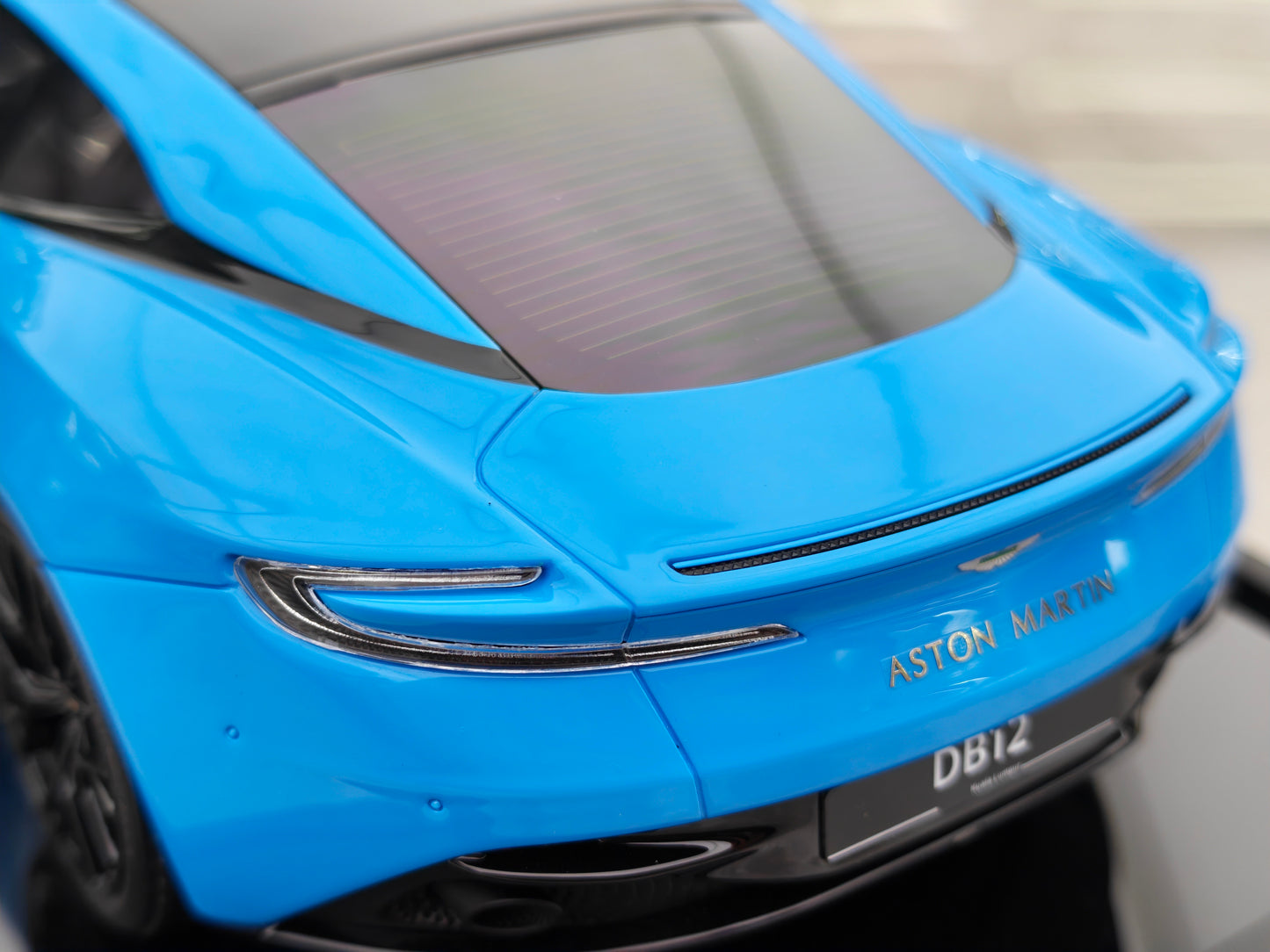 MOTORHELIX 1/18 Aston Martin DB12 COUPE Blue MH330