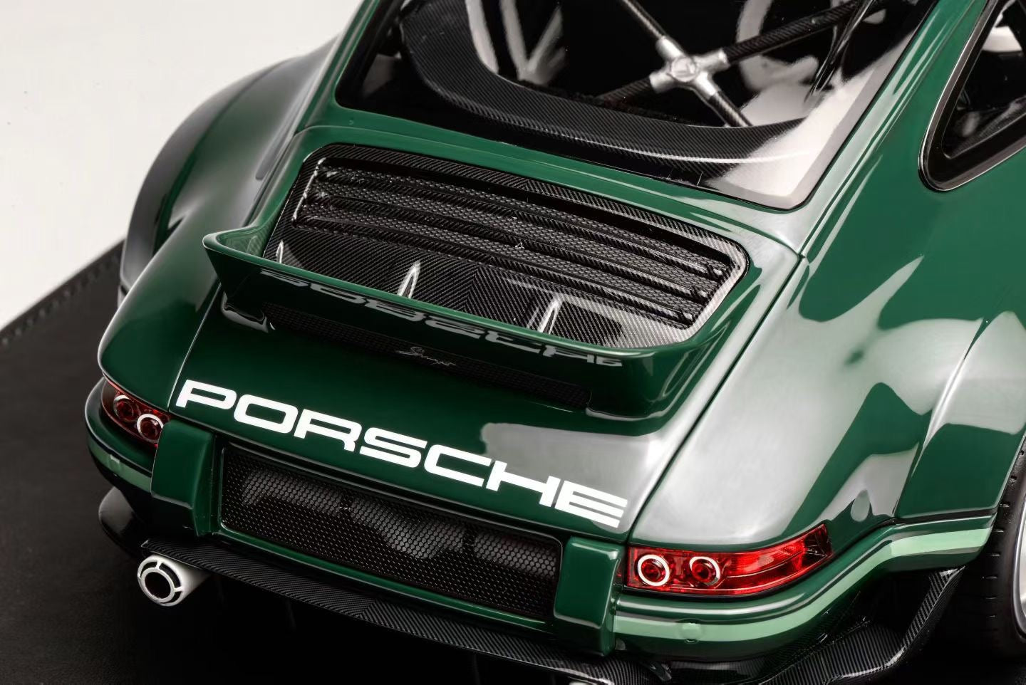 IVY 1/12 Porsche Singer DLS Limited Edition Car Model