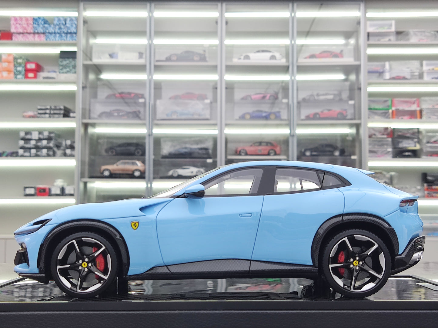 BBR 1/18 Ferrari Purosangue Plata Blue P18219AL