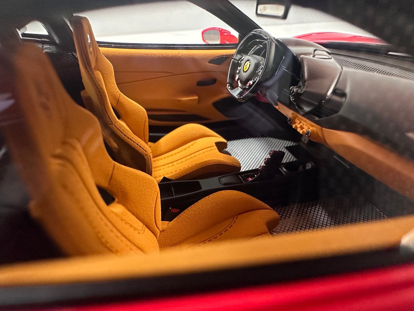BBA Model 1/18 Ferrari 488 Pista Standard Red BBA087