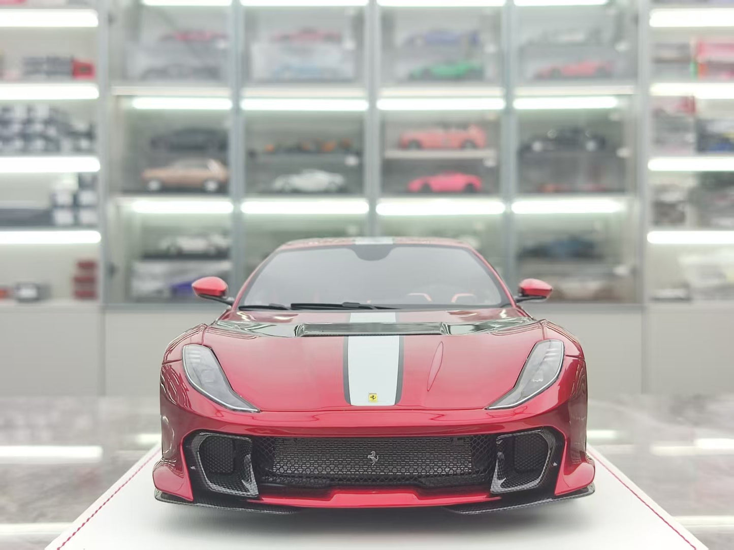 TE 1/18 Ferrari 812 Competizione Metallic Red Collectible Model JS-TE003
