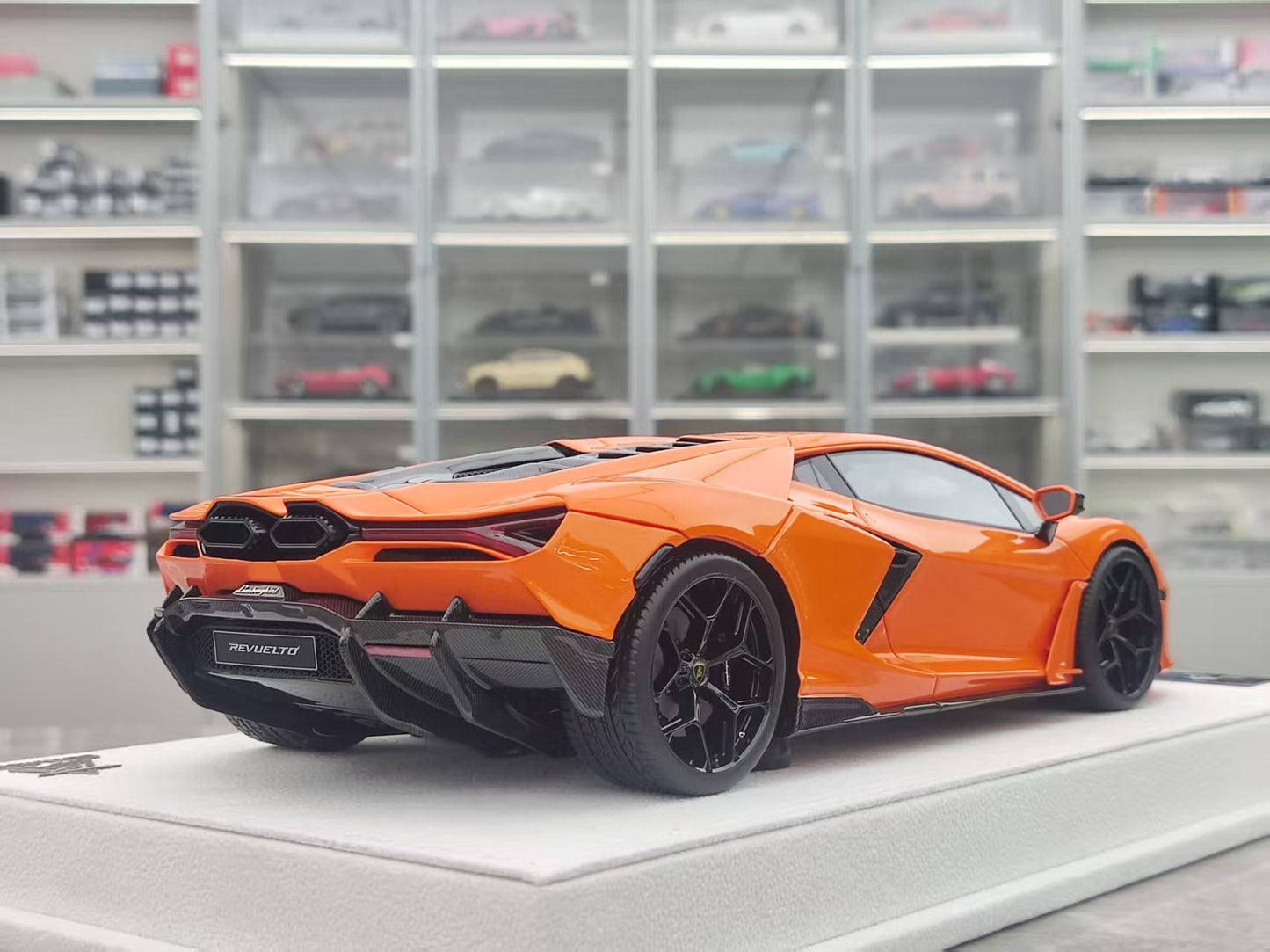 BBA MDOEL 1/18 Lamborghini Revuelto the new generation Aventador orange BBA060