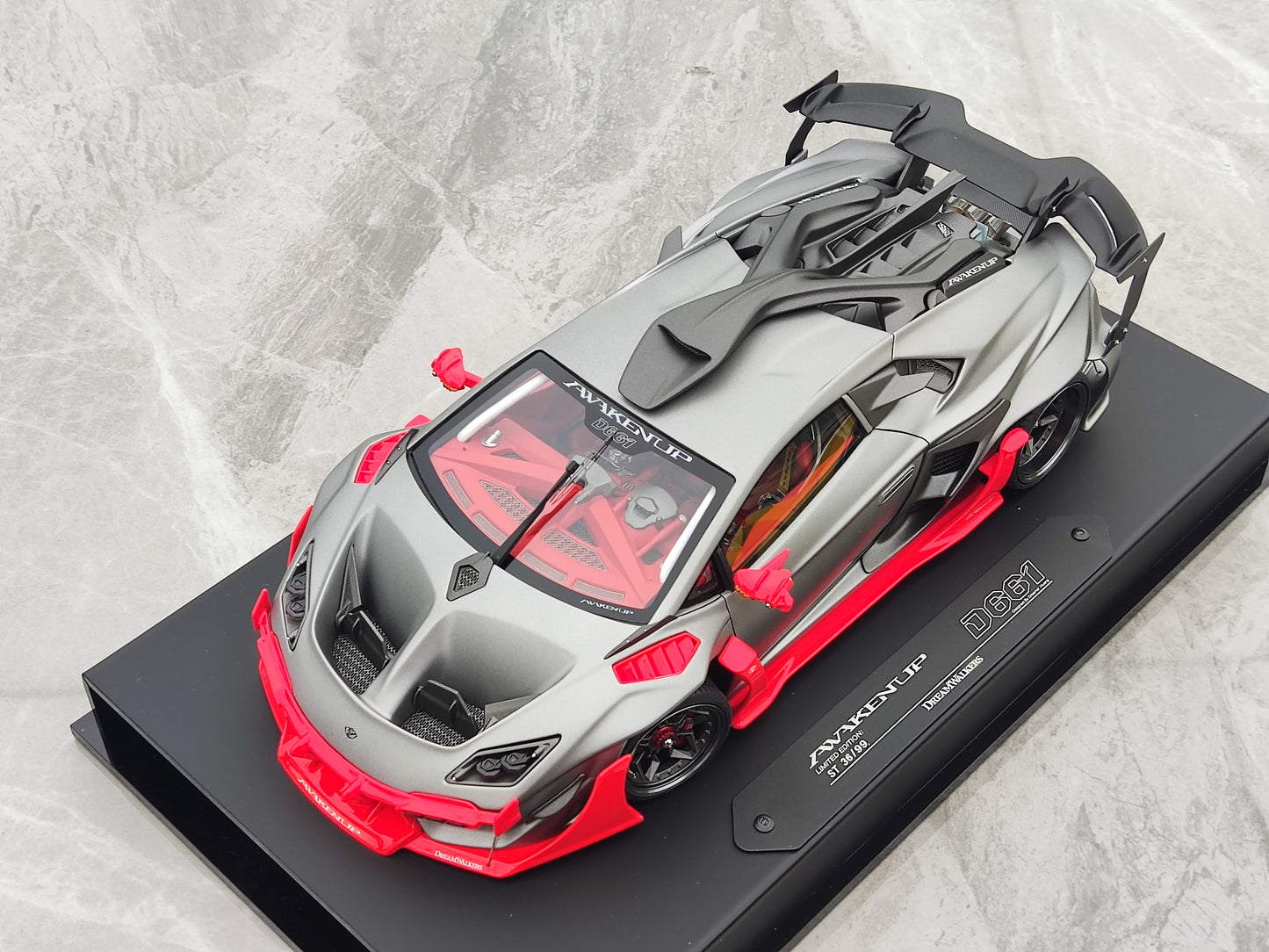 Dreamwalkers 1/18 Lamborghini Awakenup-D661 Mata Arĝenta Tegaĵo Simulada Modelaŭto A-D661-ST02