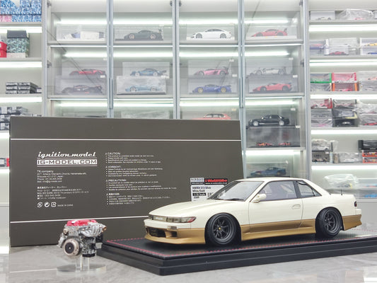 Ignition Model 1/18 Nissan Vertex S13 Silvia White/Gold with SR20 Engine IG3589