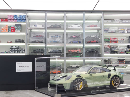 Dino Model 1/8 Porsche 992 GT3RS PR555P