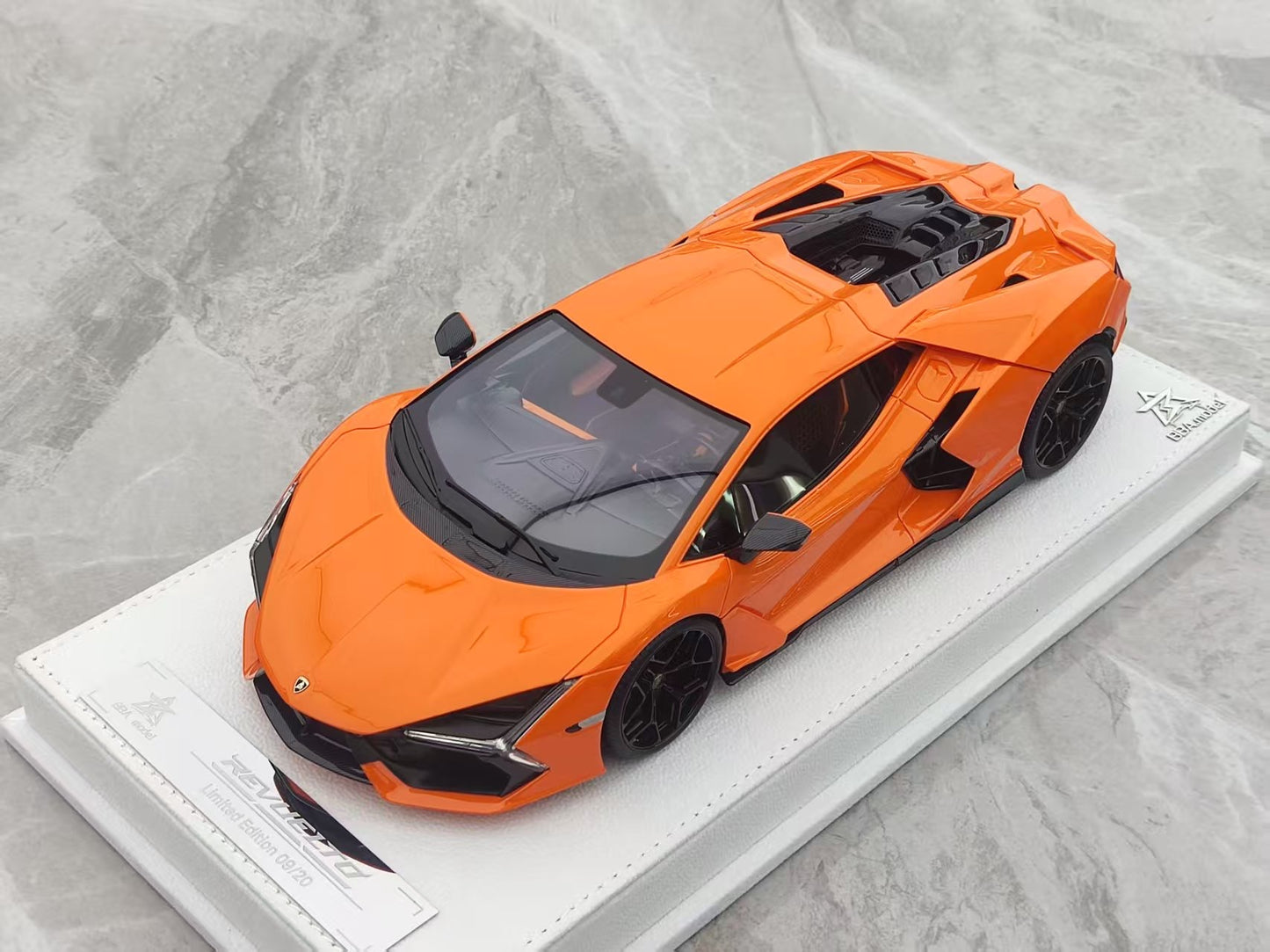 BBA MDOEL 1/18 Lamborghini Revuelto the new generation Aventador orange BBA060