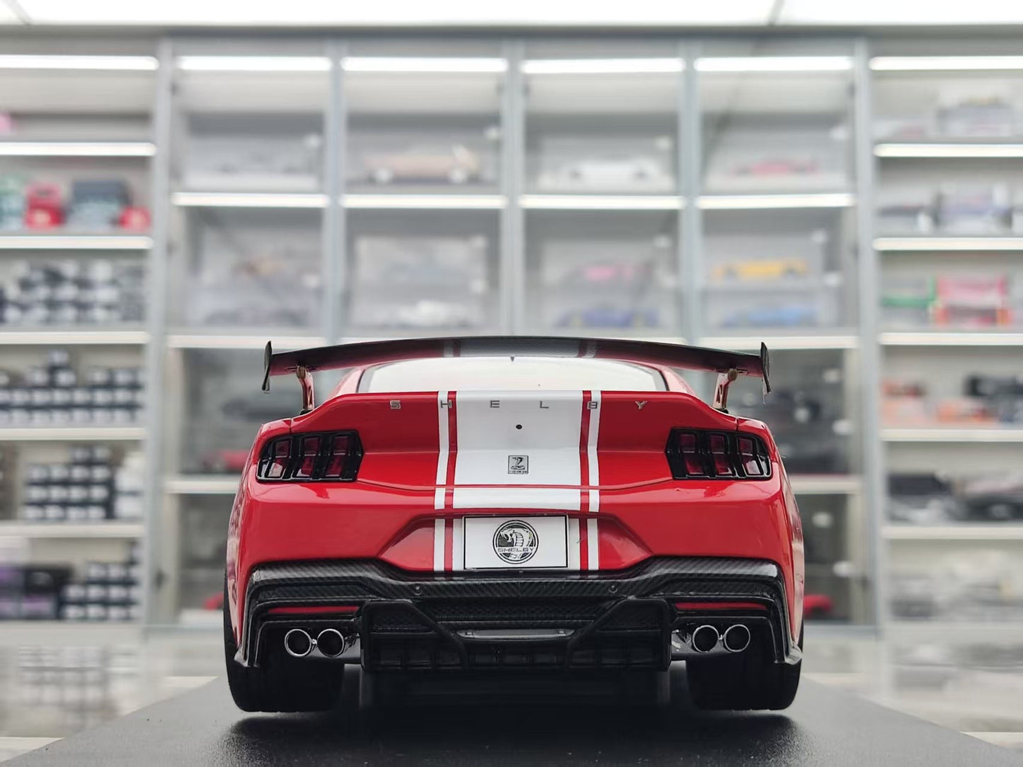 Solido 1/18 Ford Shelby Mustang Super Snake Race Red S1813801