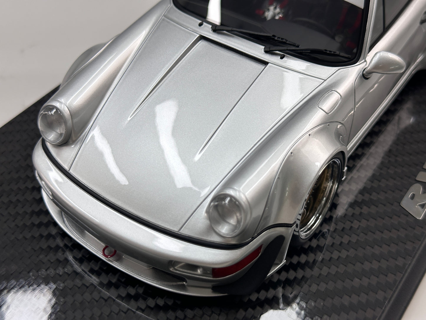 TGM Model 1/18 Porsche RWB 964 – Silver (TGM008)