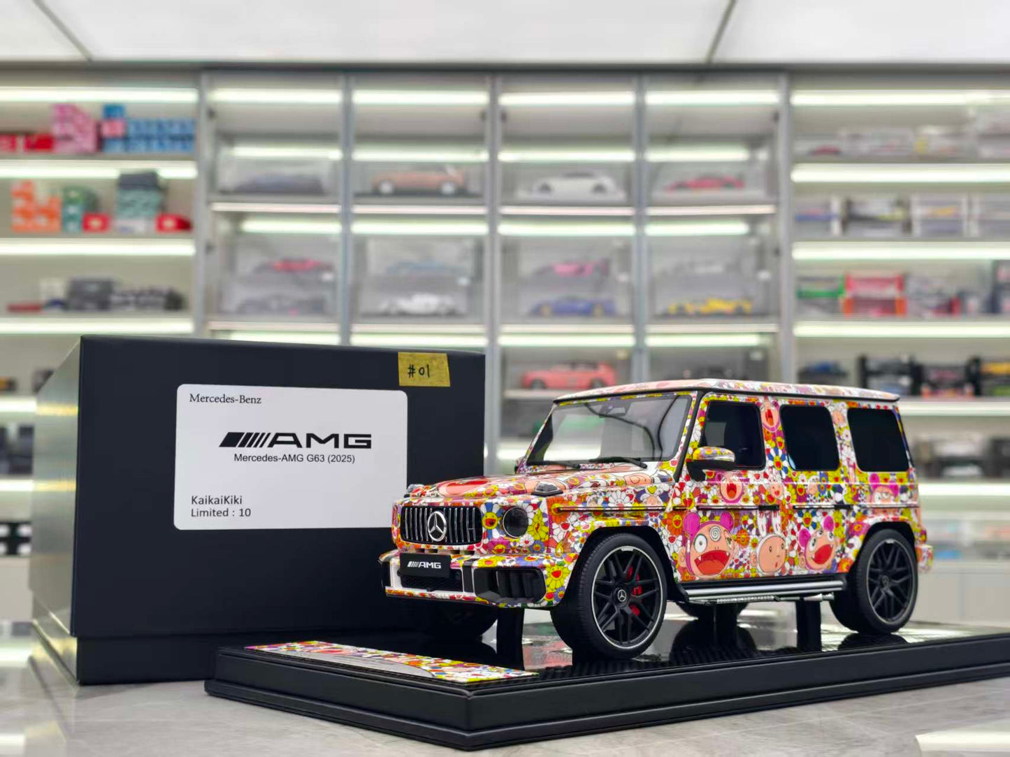 Dino Model 1/18 Mercedes-Benz G63 Custom Edition Sunflower DMK001B