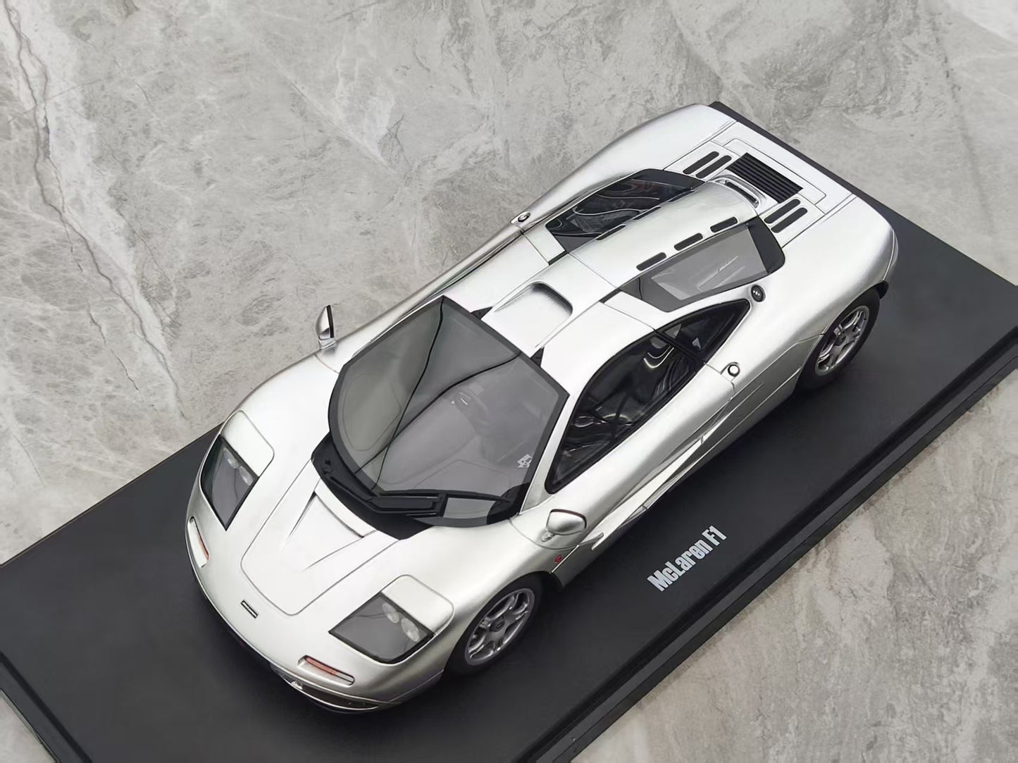 GT Spirit 1/18 McLaren FI ROADCAR Silver CLDC045