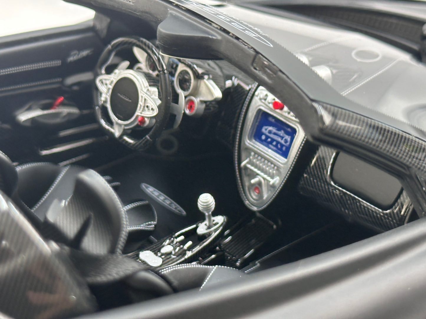 HH Model 1/18 Pagani Huayra Matte Black Carbon HH663