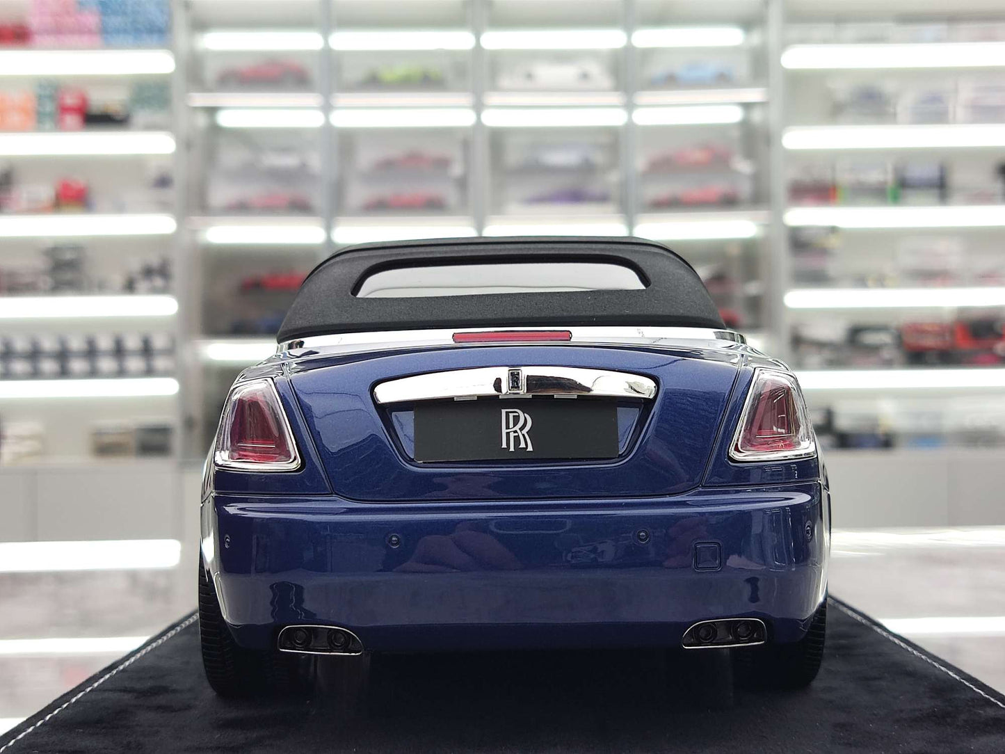 HH Model 1/18 Rolls-Royce Dawn (Electric Blue/Pearl White) HH425