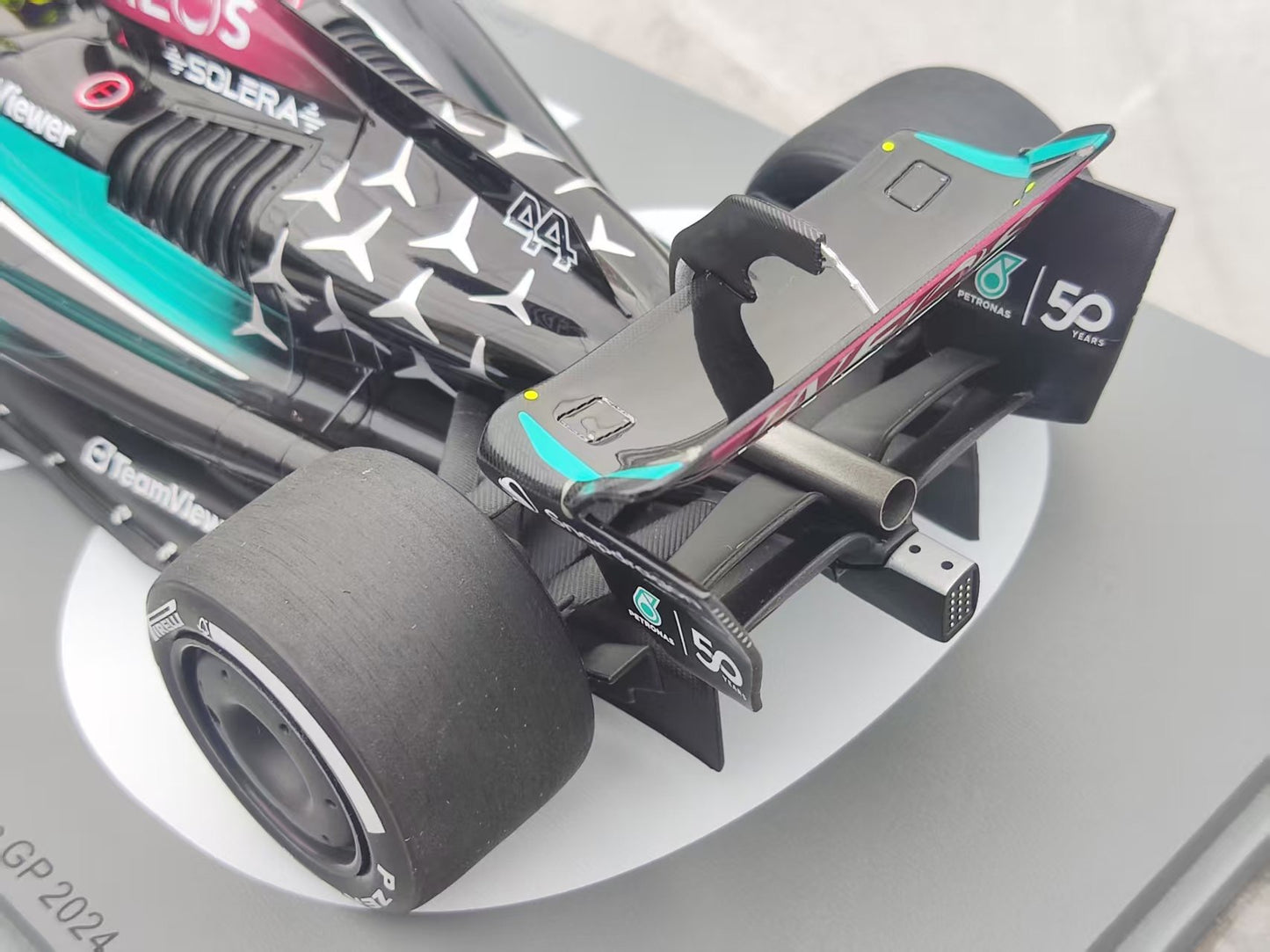 SPARK 1/18 Mercedes AMG F1 W15 2024 Singapore Grand Prix #44 Blue Livery 18S667