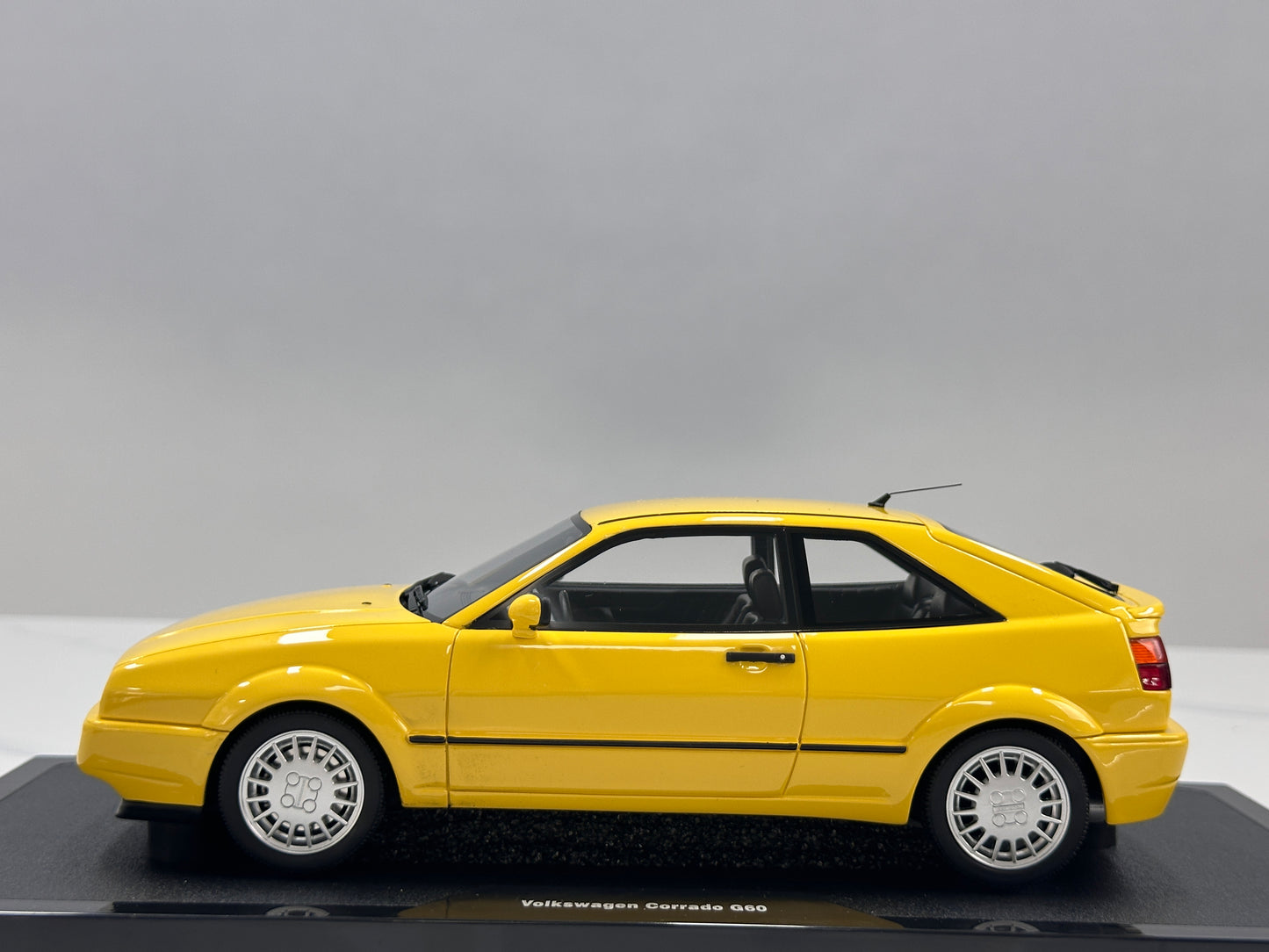 OTTO 1/18 Volkswagen Corrado G60 Yellow OT1385