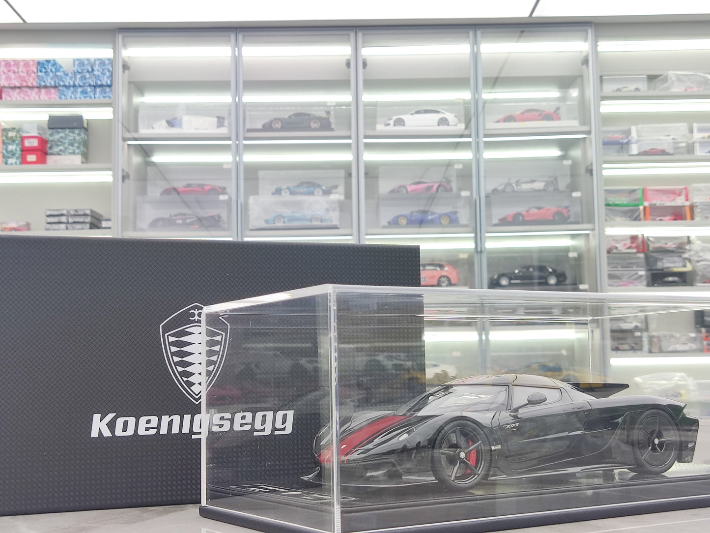 FRONTIART 1/18 Koenigsegg Jesko Absolut 7355 Black FA175