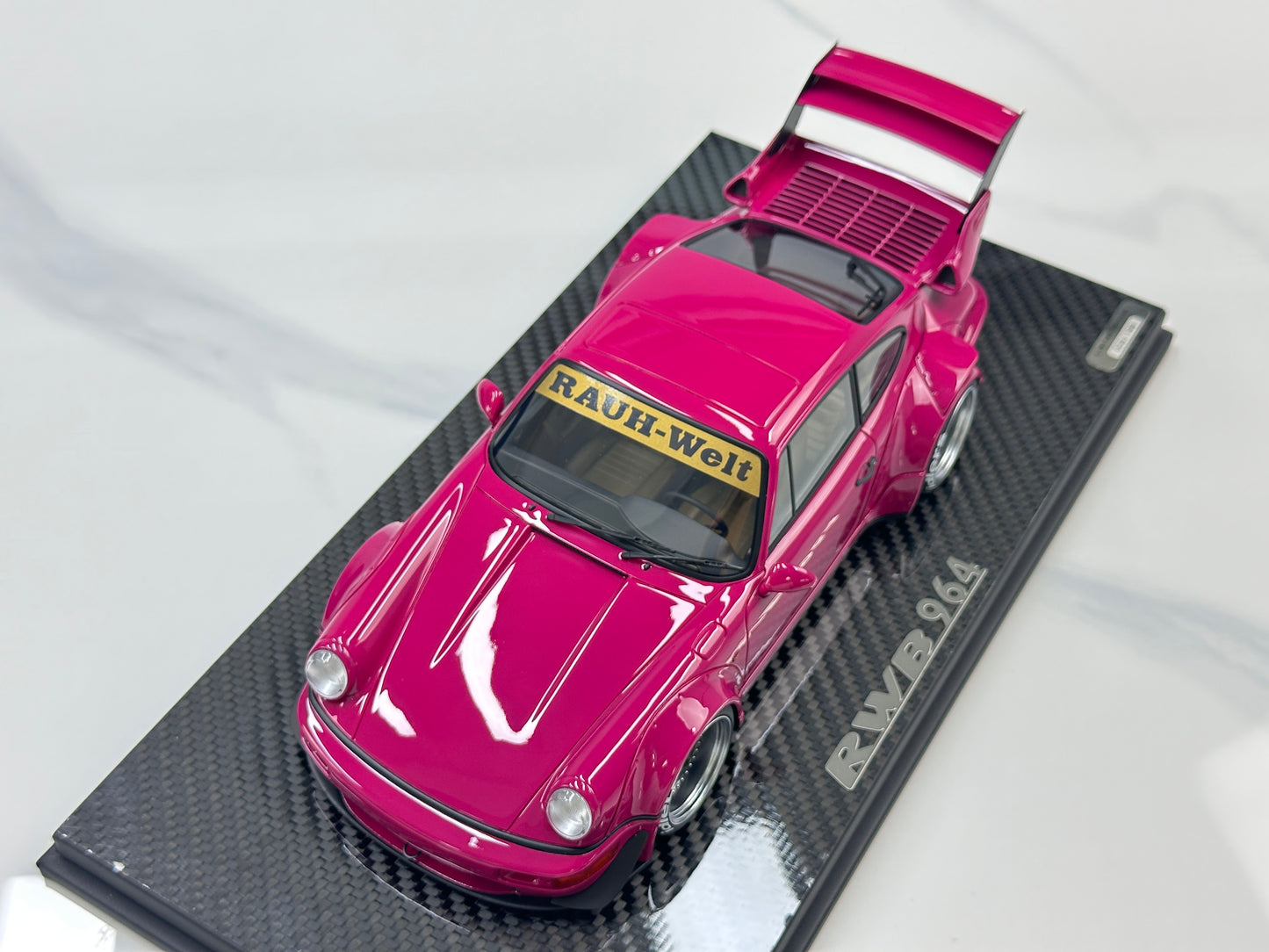 TGM Model 1/18 Porsche RWB 964 – Rose Pink (TGM007)
