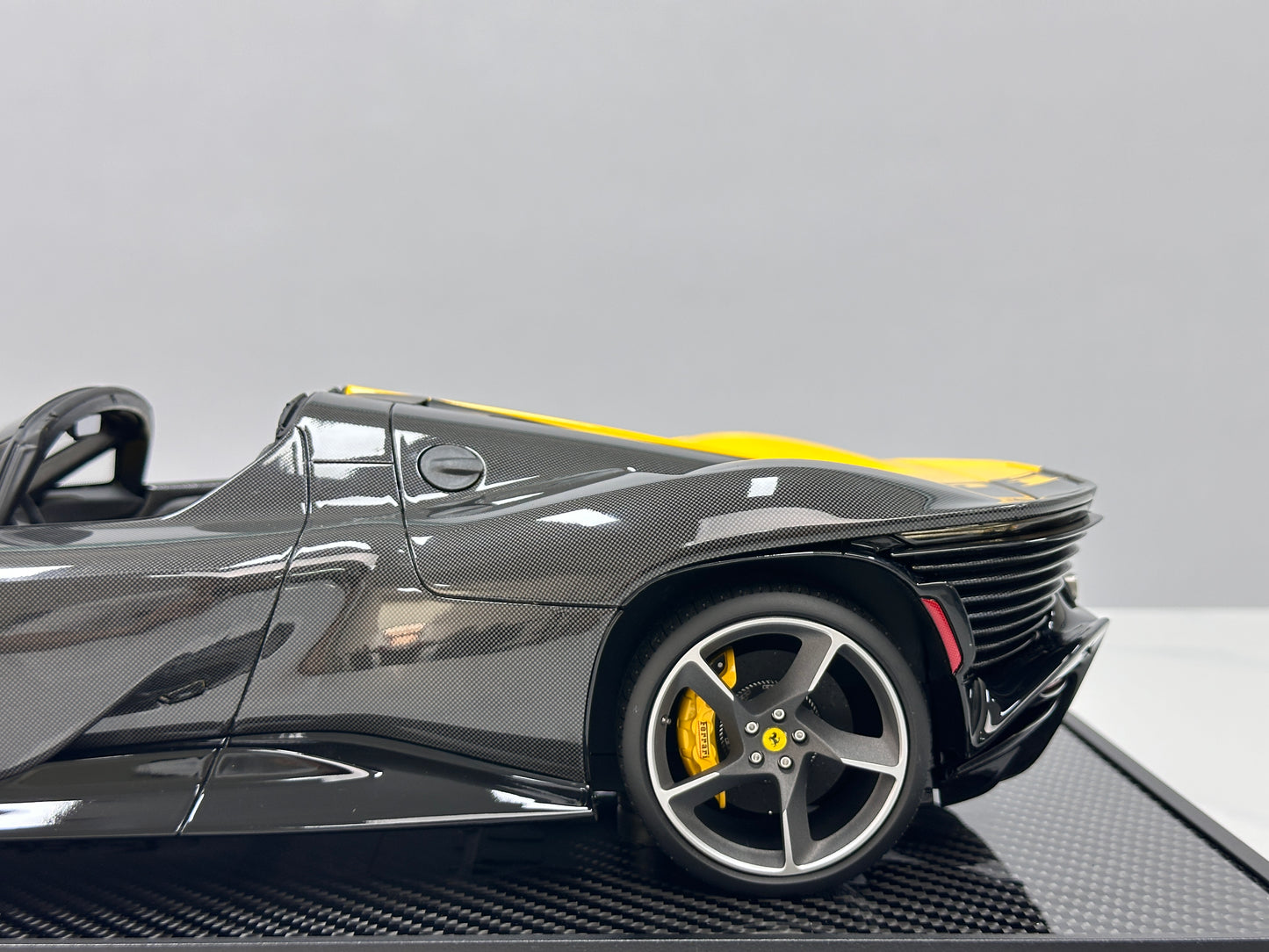 BBR 1/12 Ferrari SP3 Daytona 599+1 Spider – Modena Yellow (BBR1217O)