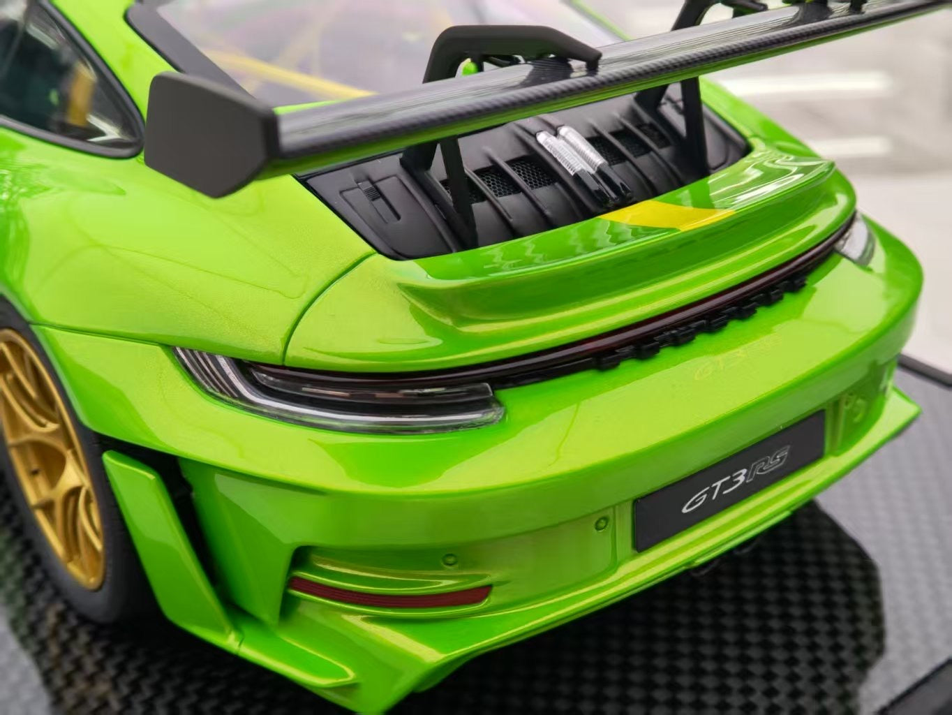 TIMOTHY&PIERRE 1/18 Porsche 992 GT3RS Green Limited Edition Car Model TP182