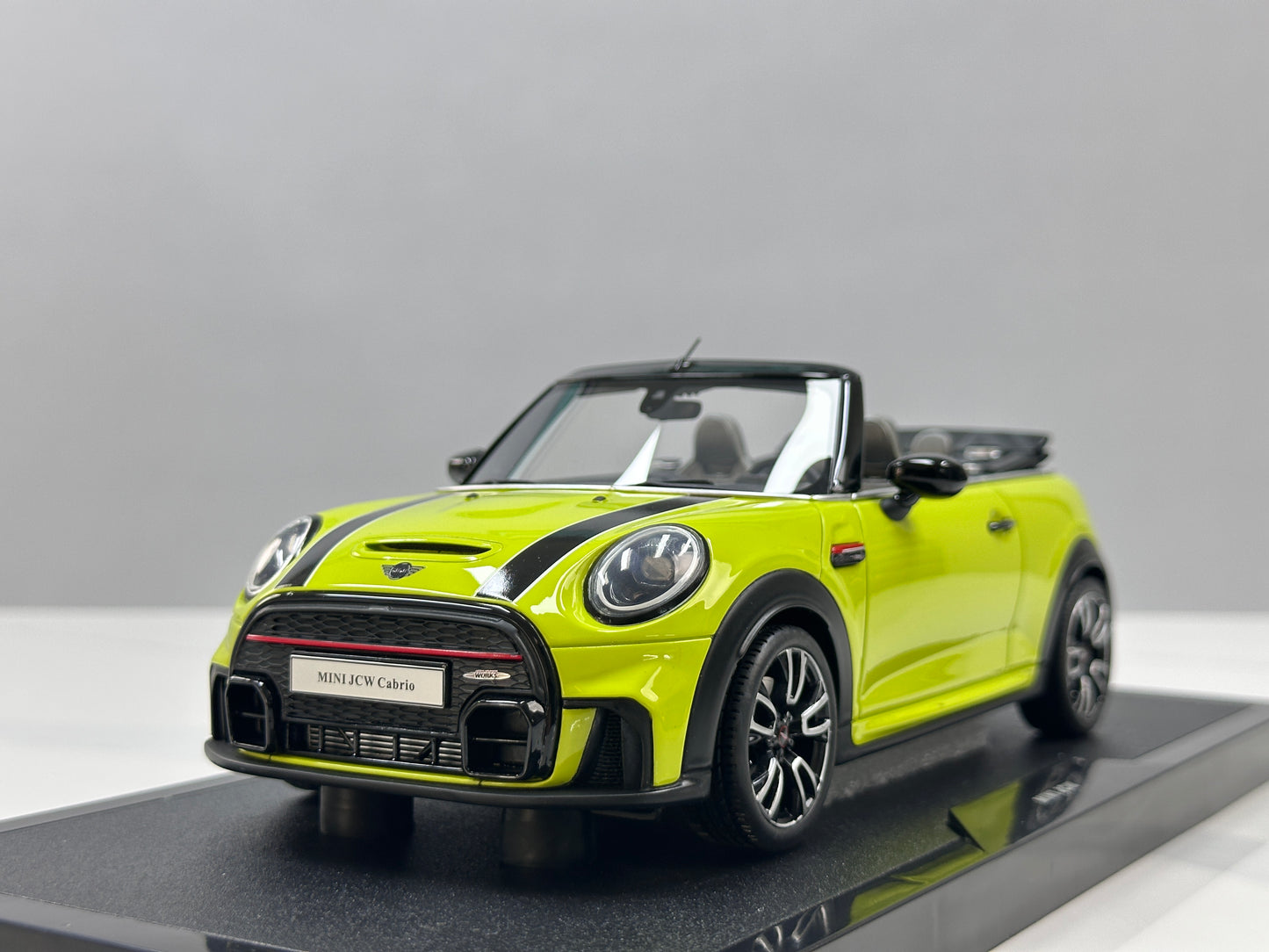 OTTO 1/18 MINI JCW CABRIO ZESTY Benedict Yellow OT1303