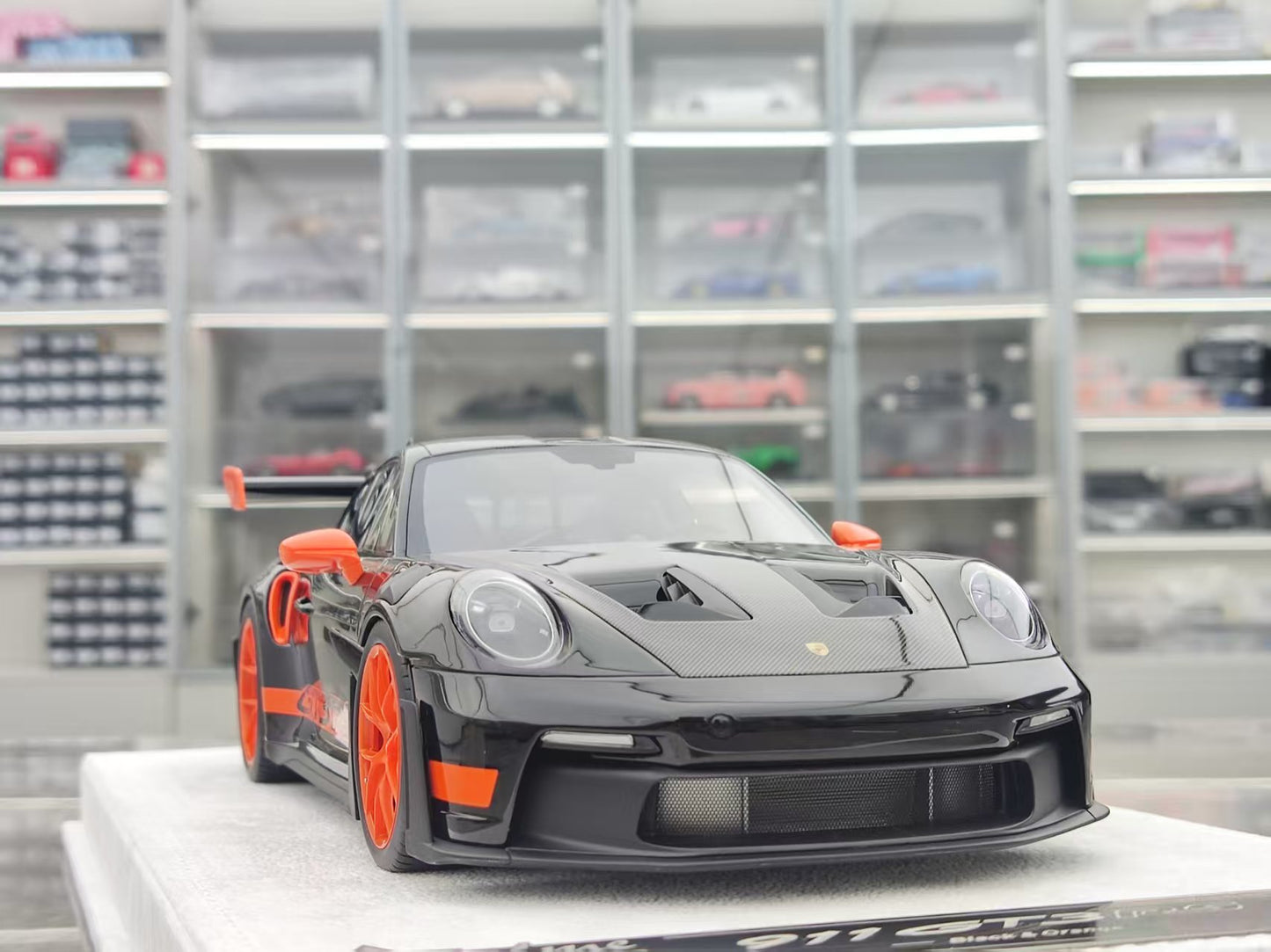 FuelMe 1/18 Porsche 992 GT3RS Black with Orange Decals FM18010LM-20