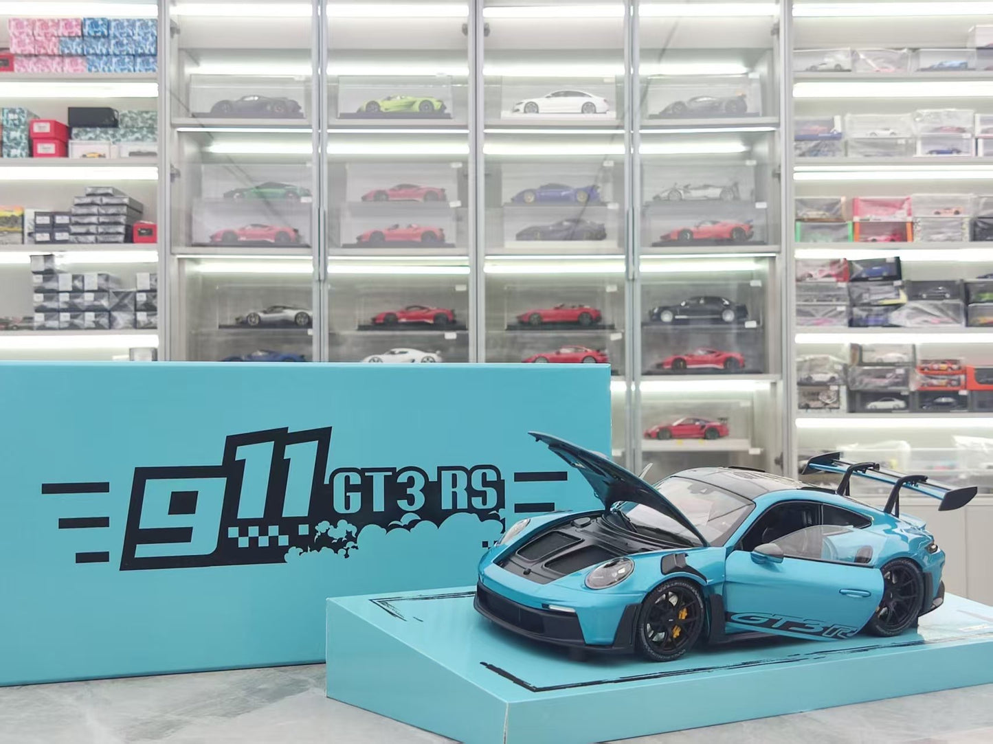MINICHAMPS 1/18 Porsche 911 GT3 RS, Metallic Blue, Alloy Car Model 113062036