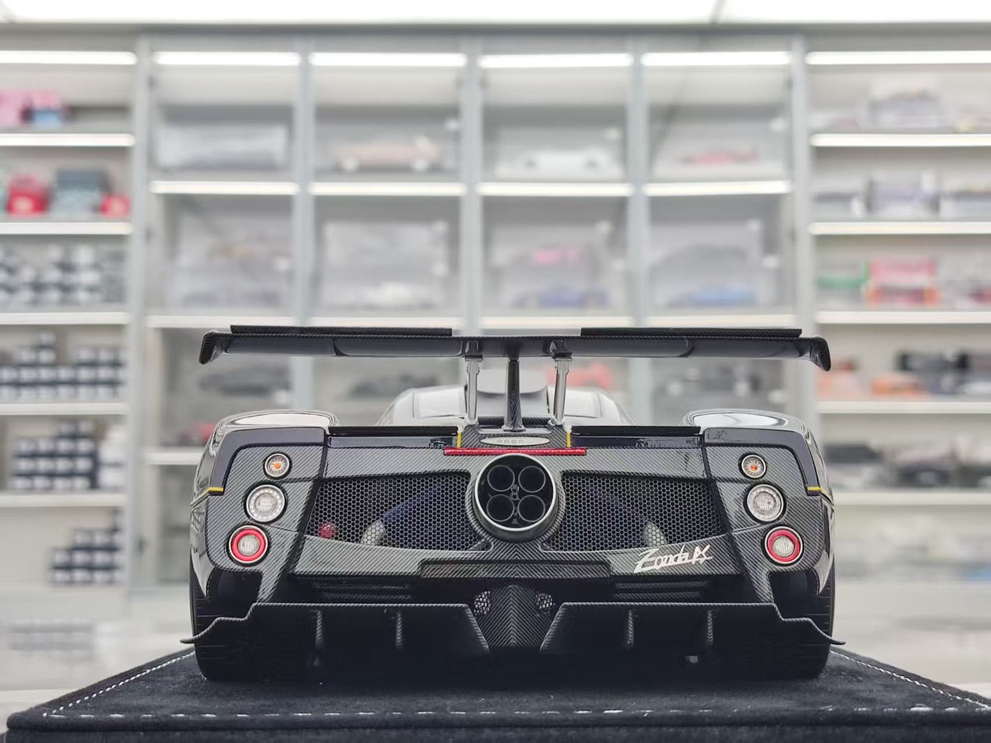 HH Model 1/18 Pagani Zonda Specials PS II HH559