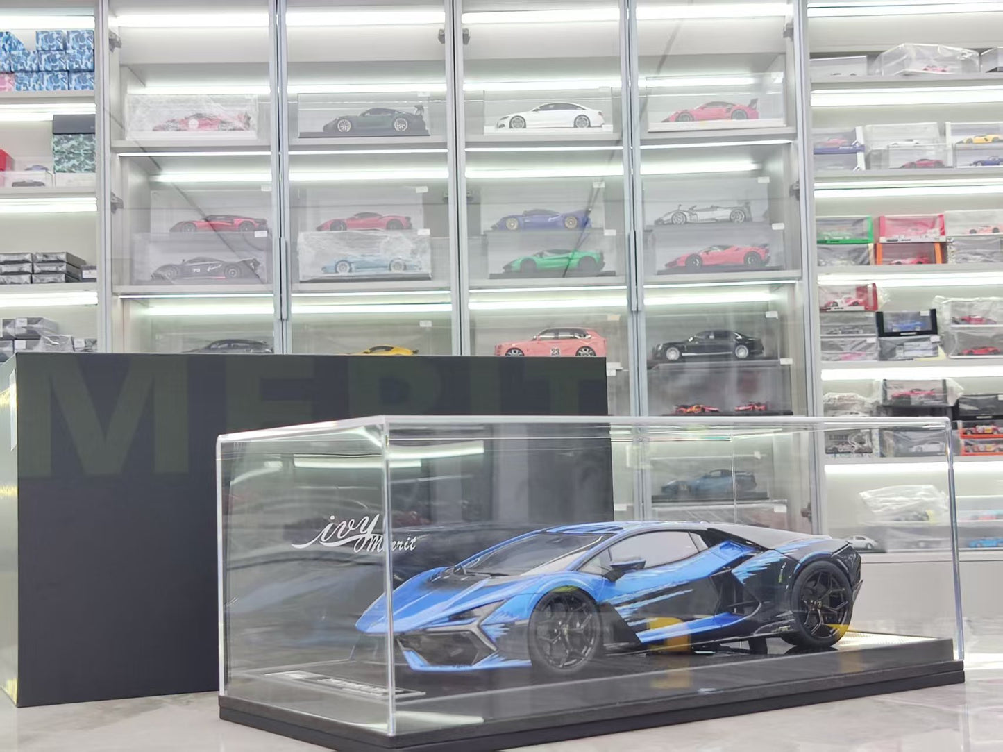 IVY 1/18 Lamborghini Revuelto Opera Unica 60th Anniversary Blue IVY233