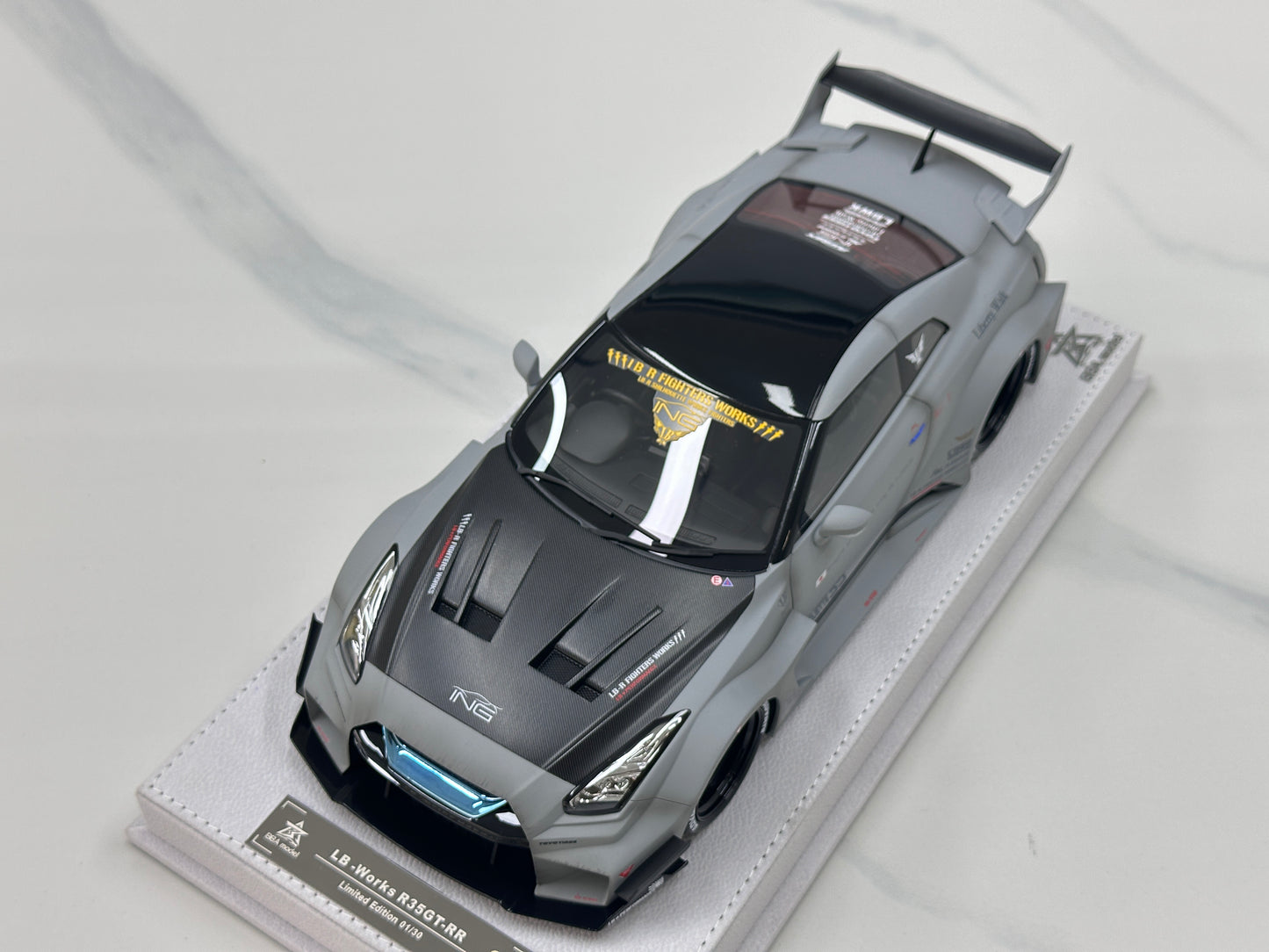 BBA MODEL 1/18 Nissan GTR 35GT-RR Fighter Gray BBA063