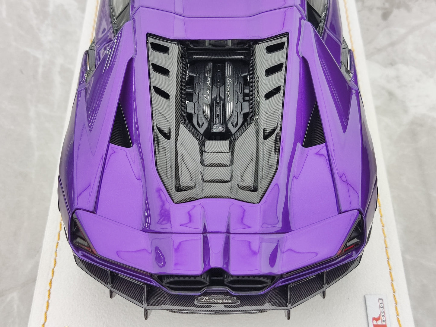 MR 1/18 Lamborghini Revuelto New Generation Hardtop Purple LAMBO058BN1