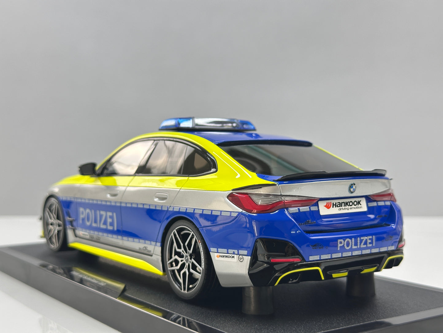 OTTO 1/18 BMW AC SCHNITZER ACS4 POLIZEI 2022 Blue Silver Livery OT1205