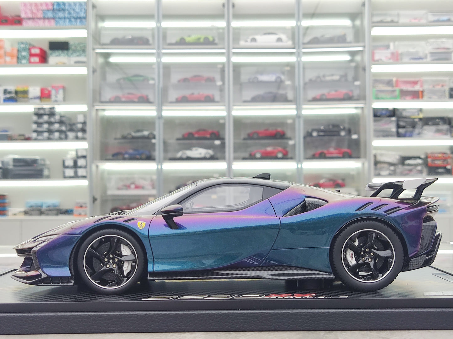 BBR 1/18 Ferrari SF90 XX Stradale Color-Changing Purple Resin Car Model P18237CHA1