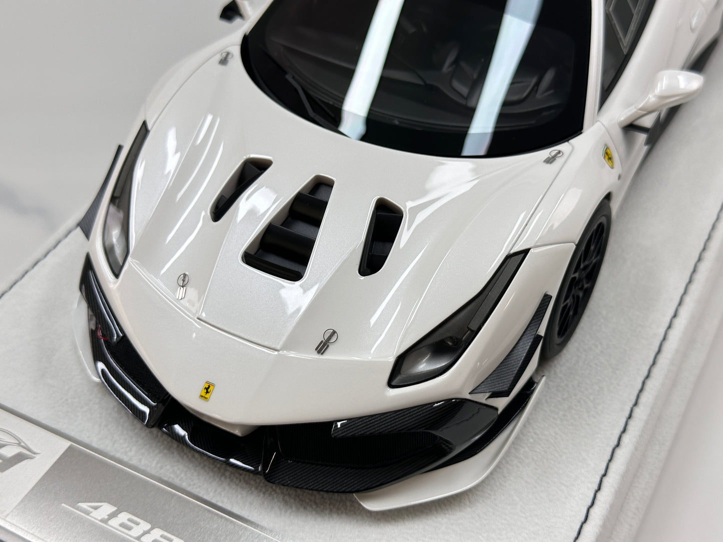 GH MODEL 1/18 Ferrari 488 Challenge Evo Pearl White GH021