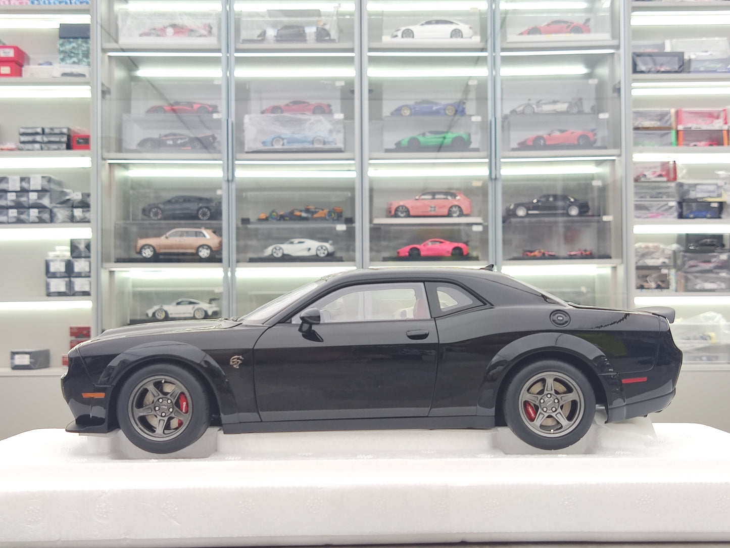 AUTO Art 1/18 Dodge Challenger SRT Super Stock 2023 Black 71765