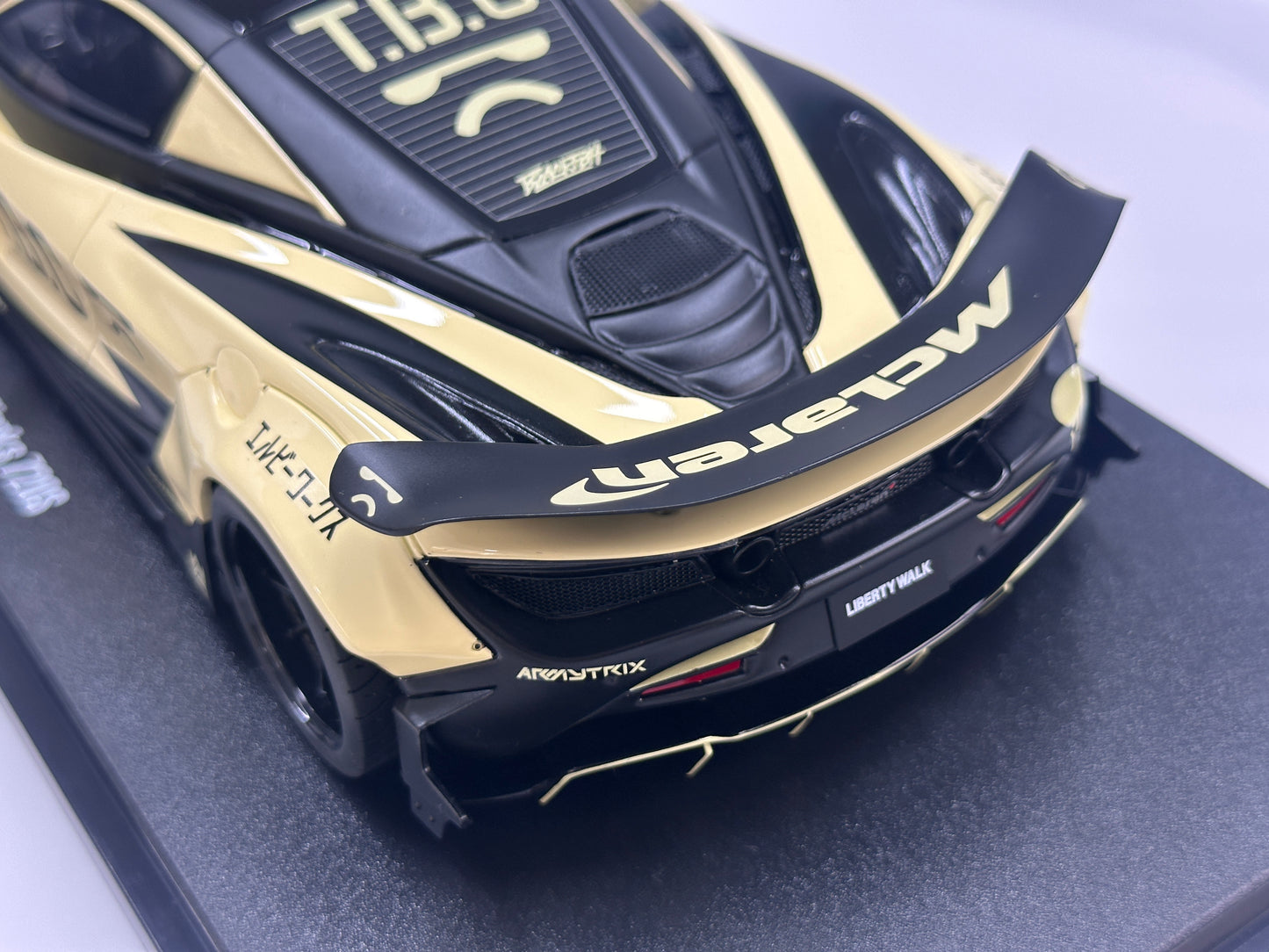 GT Spirit 1/18 McLaren LB-WORKS 720S Beige GT961
