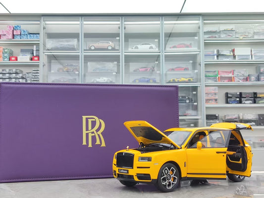 ZP 1/18 Rolls-Royce Cullinan BB Fishing Seat, Metallic Yellow ZP109