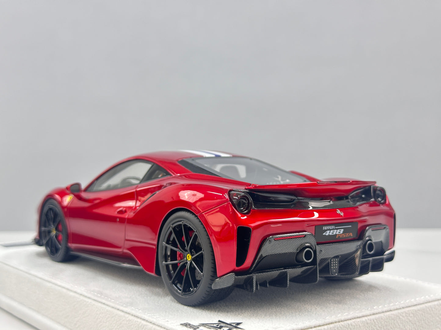 BBA Modelo 1/18 Ferrari 488 Pista Rojo BBA091