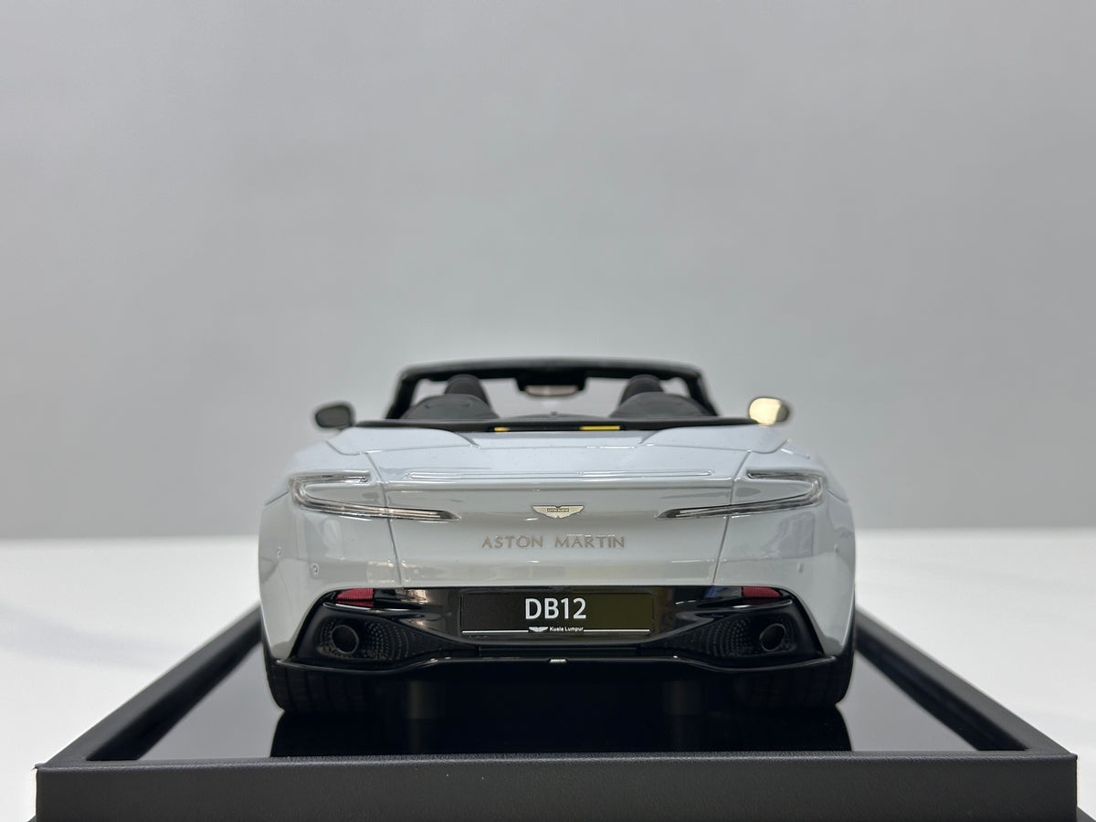 MOTORHELIX 1/18 Aston Martin DB12 Volante (Convertible) - Porcelain Grey - MH396