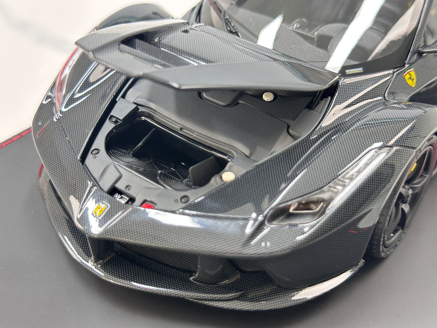 BBR 1/18 Ferrari LaFerrari Alloy Alloy Full Opening Leather Sole Black Knight BBR182244