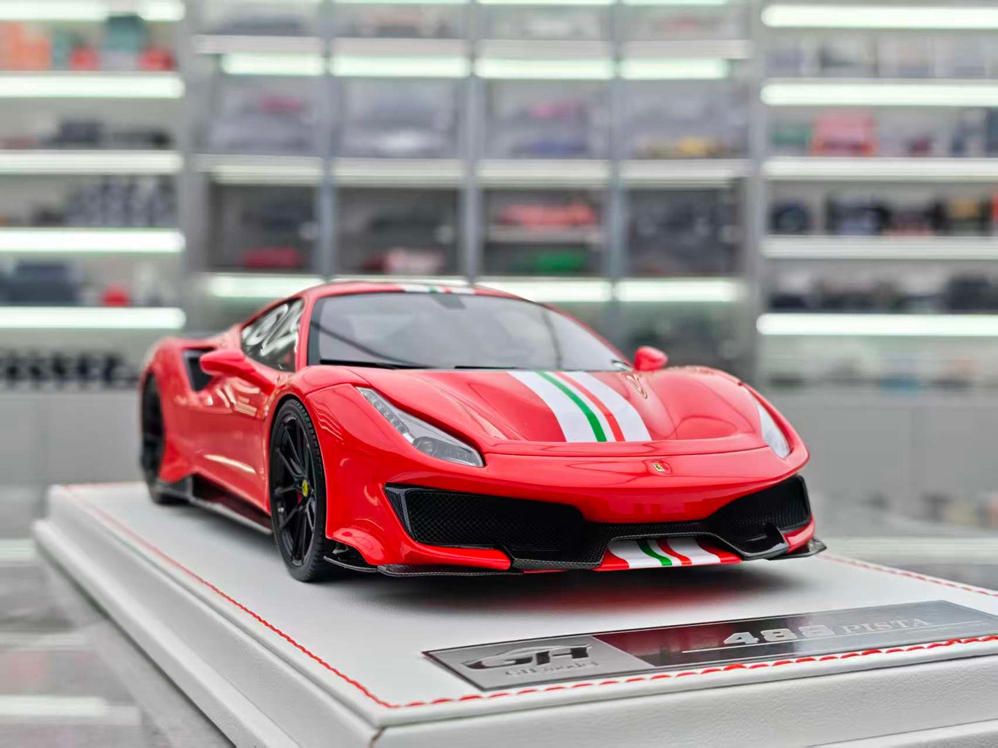 GH MODEL 1/18 Ferrari Novitec 488pista Standard Red GH005
