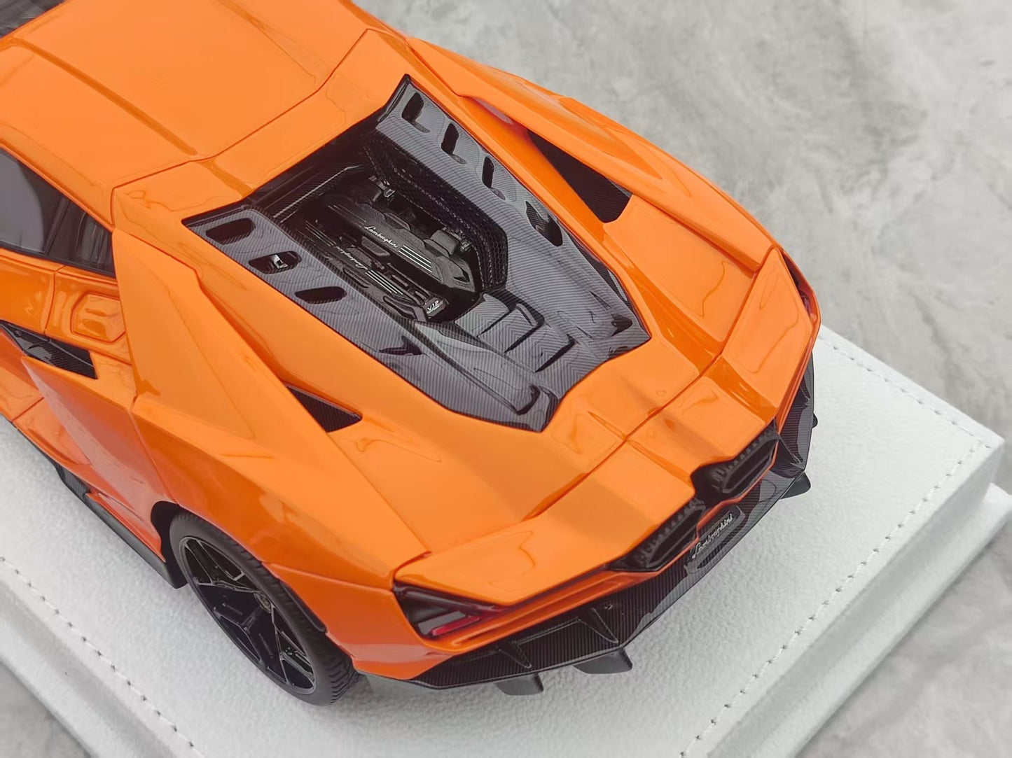 BBA MDOEL 1/18 Lamborghini Revuelto the new generation Aventador orange BBA060