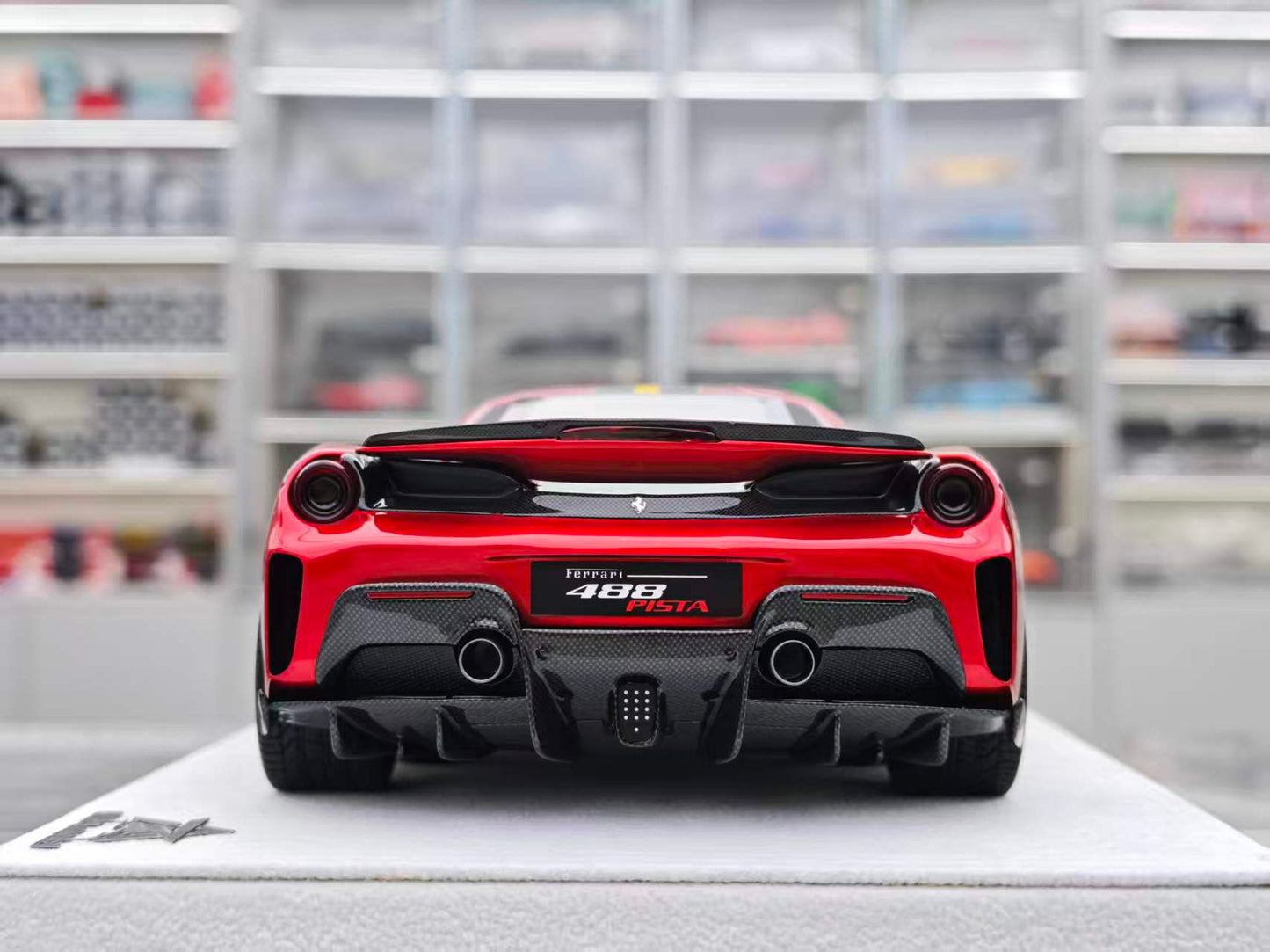 BBA MDOEL 1/18 Ferrari 488PISTA Metallic Red BBA056