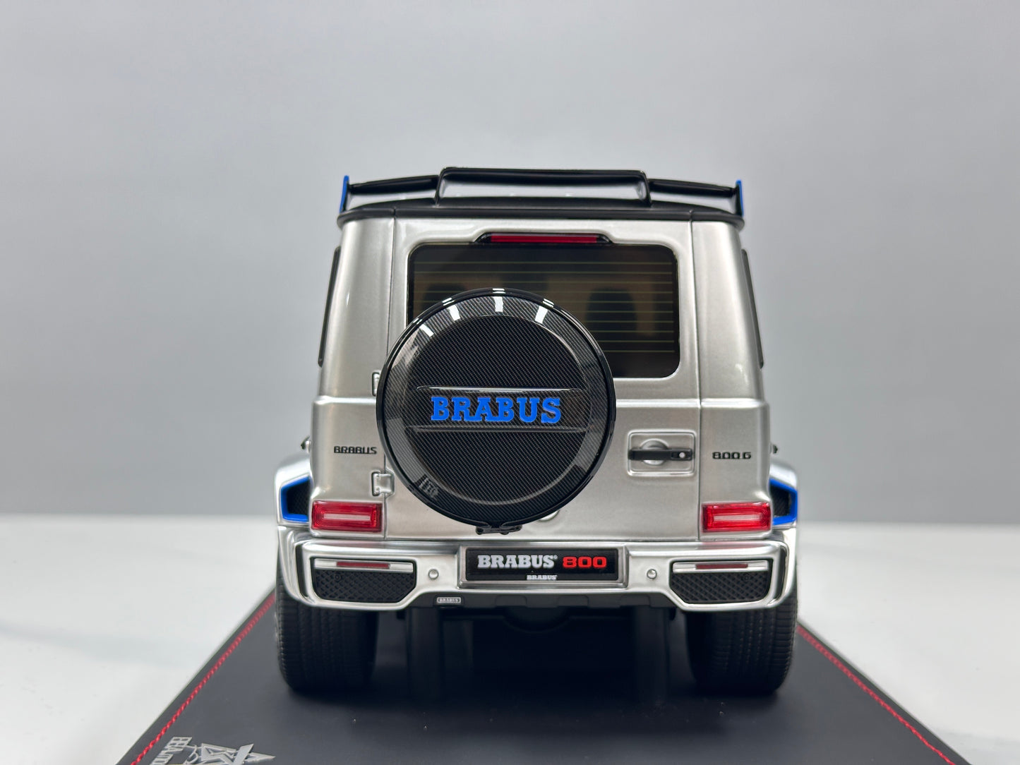BBA Model 1/18 Brabus G800 Tungsten Silver BBA085