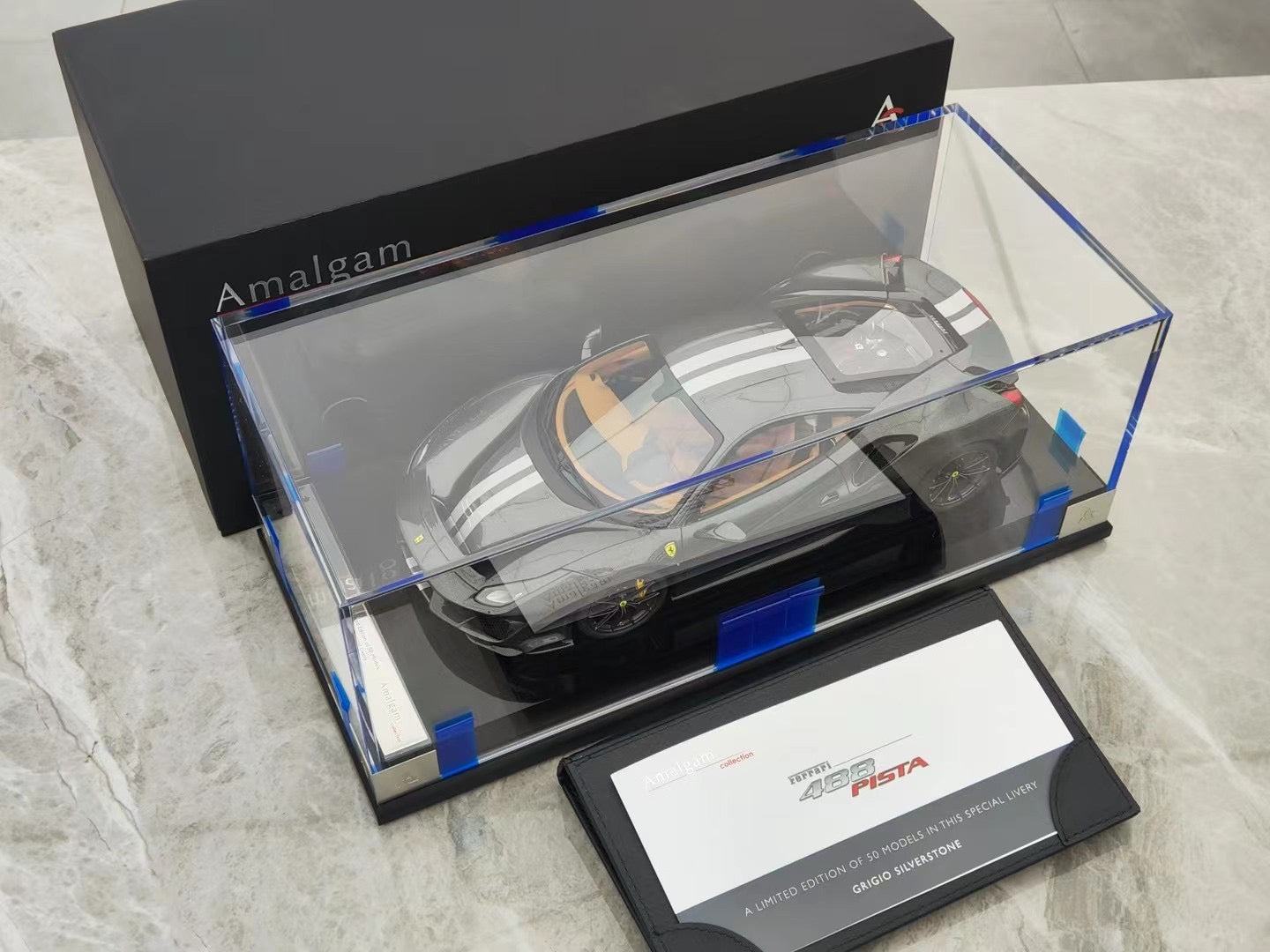 Amalgam 1/18 Ferrari 488 Pista Custom Edition Diecast Car Model